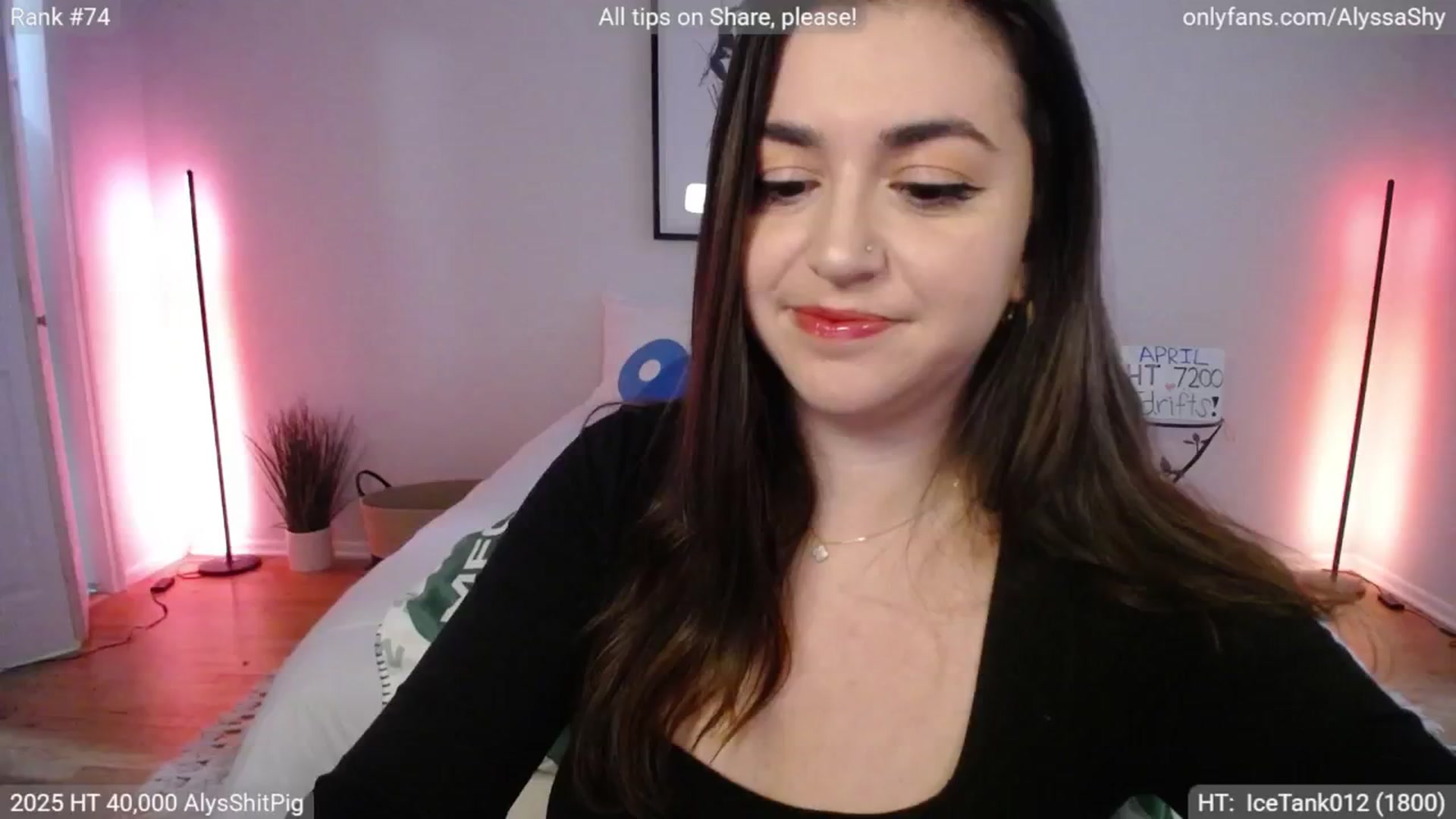Gallery image thumbnail from AlyssaShy's myfreecams stream on, 04/08/2025, 23:09 image 17 of 20