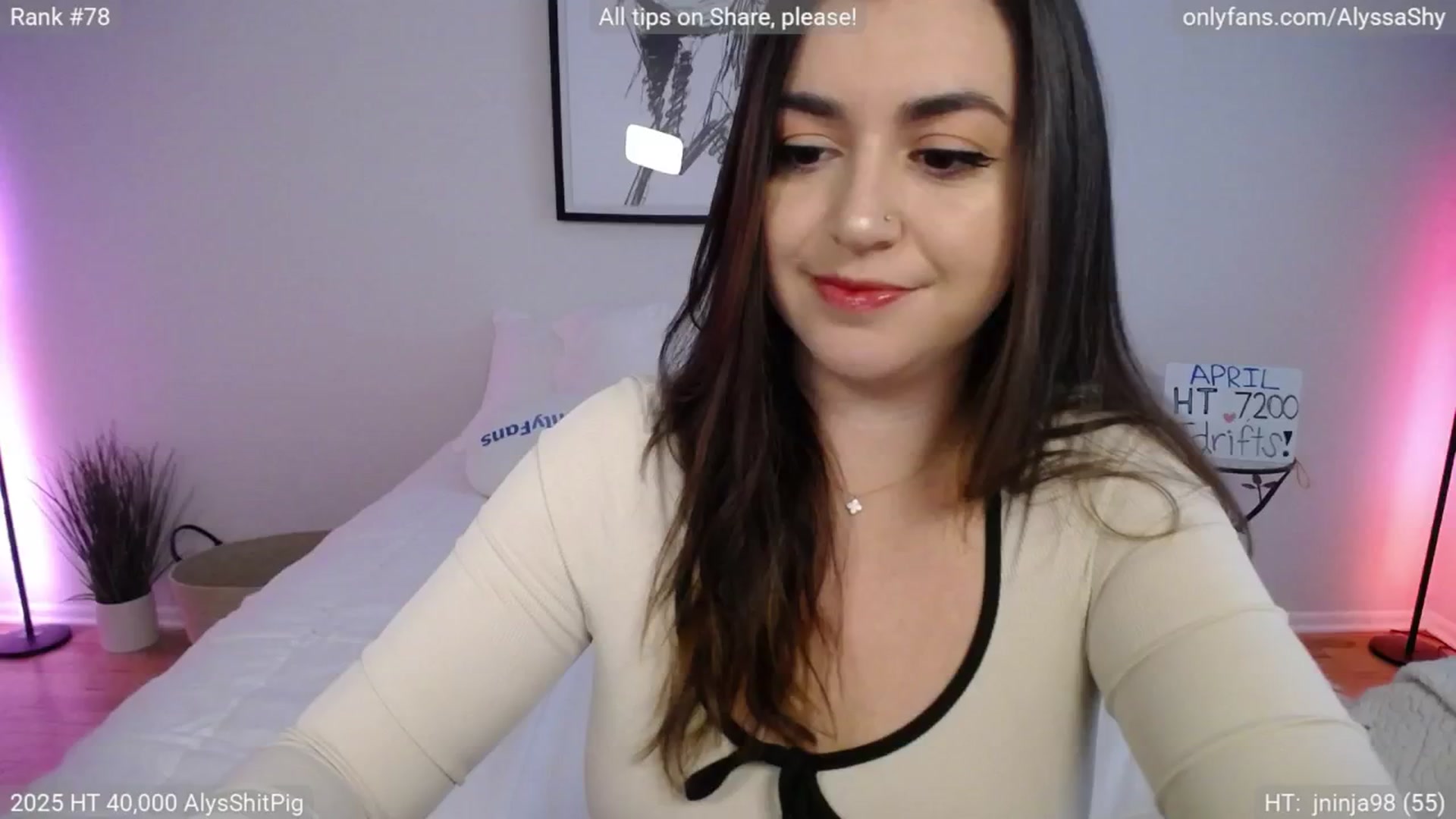 Gallery image thumbnail from AlyssaShy's myfreecams stream on, 04/11/2025, 19:39 image 1 of 20