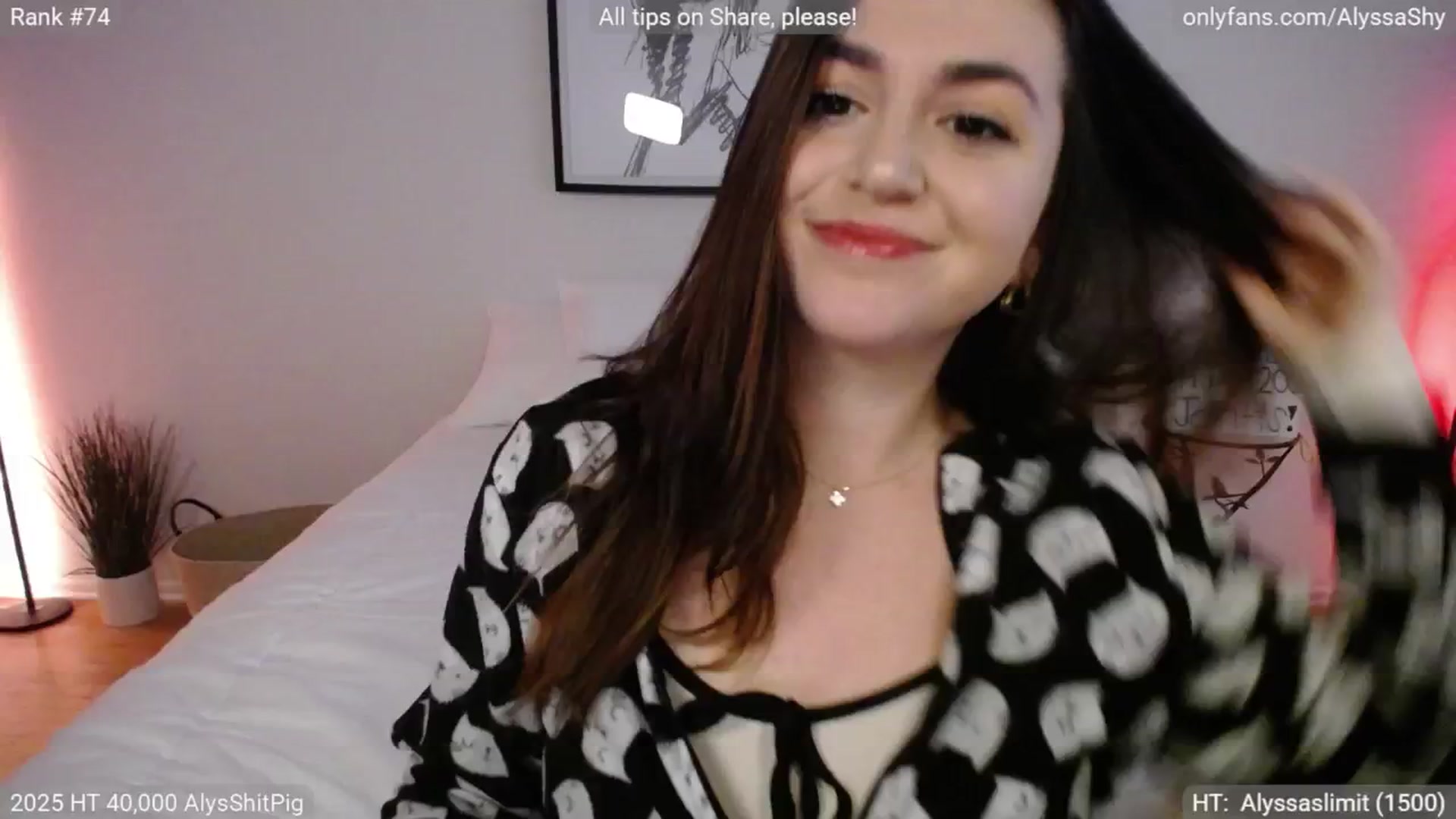 Gallery image thumbnail from AlyssaShy's myfreecams stream on, 04/11/2025, 22:05 image 8 of 20