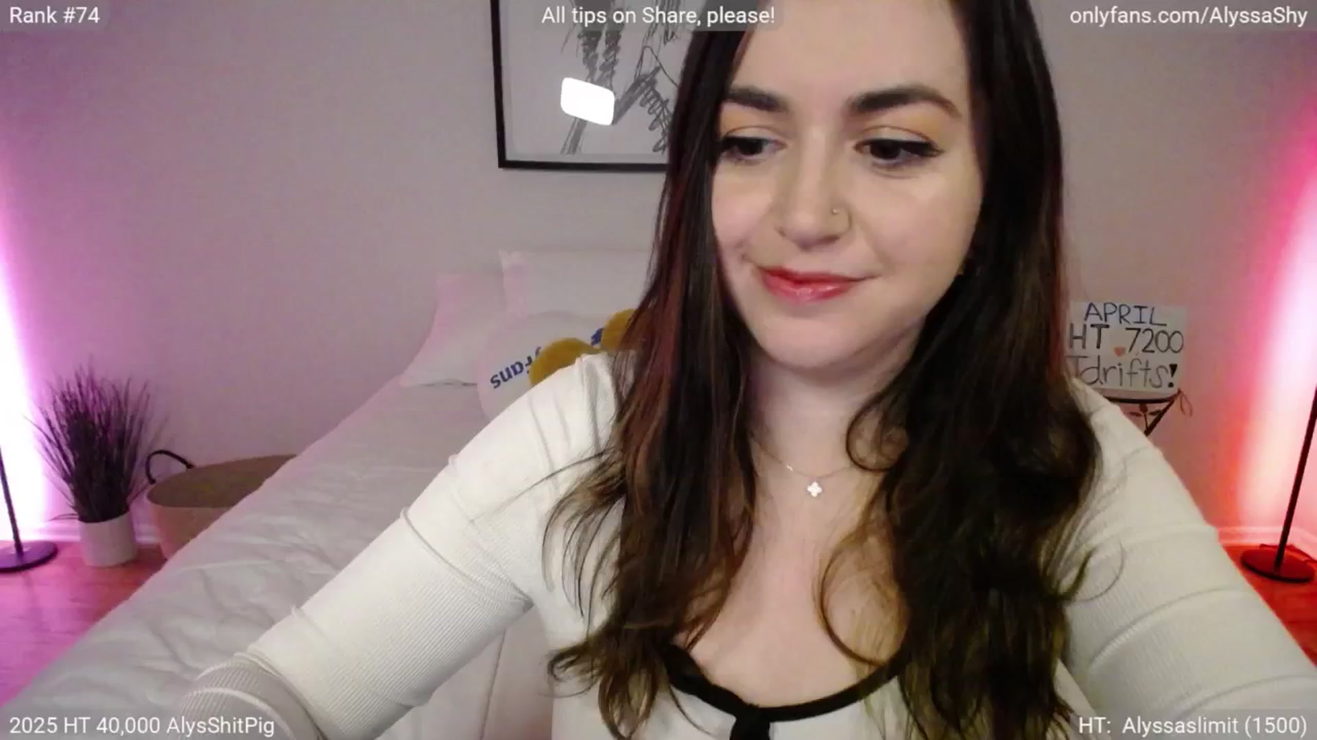 Gallery image thumbnail from AlyssaShy's myfreecams stream on, 04/12/2025, 03:50 image 1 of 20