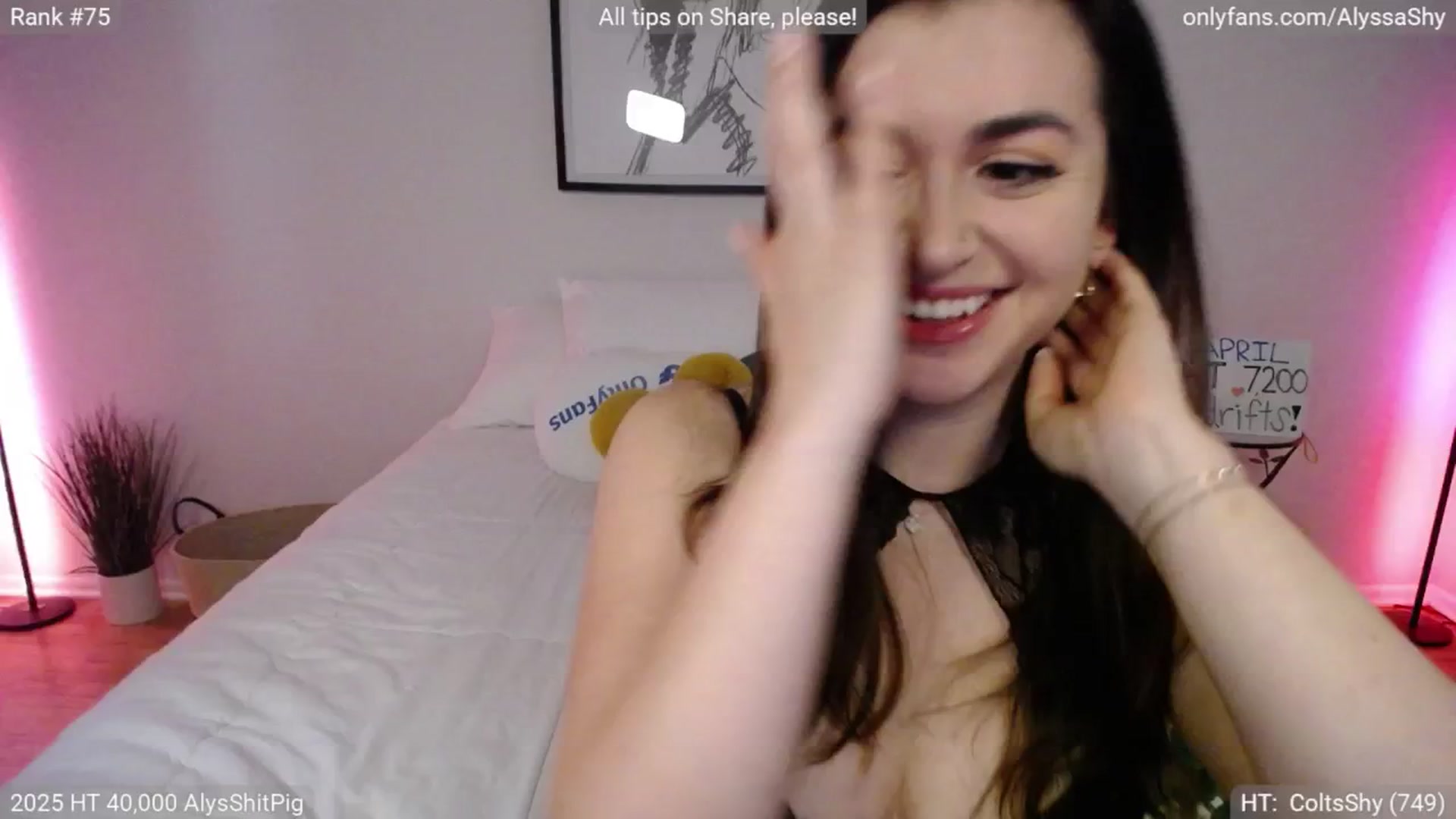 Gallery image thumbnail from AlyssaShy's myfreecams stream on, 04/13/2025, 03:01 image 4 of 20