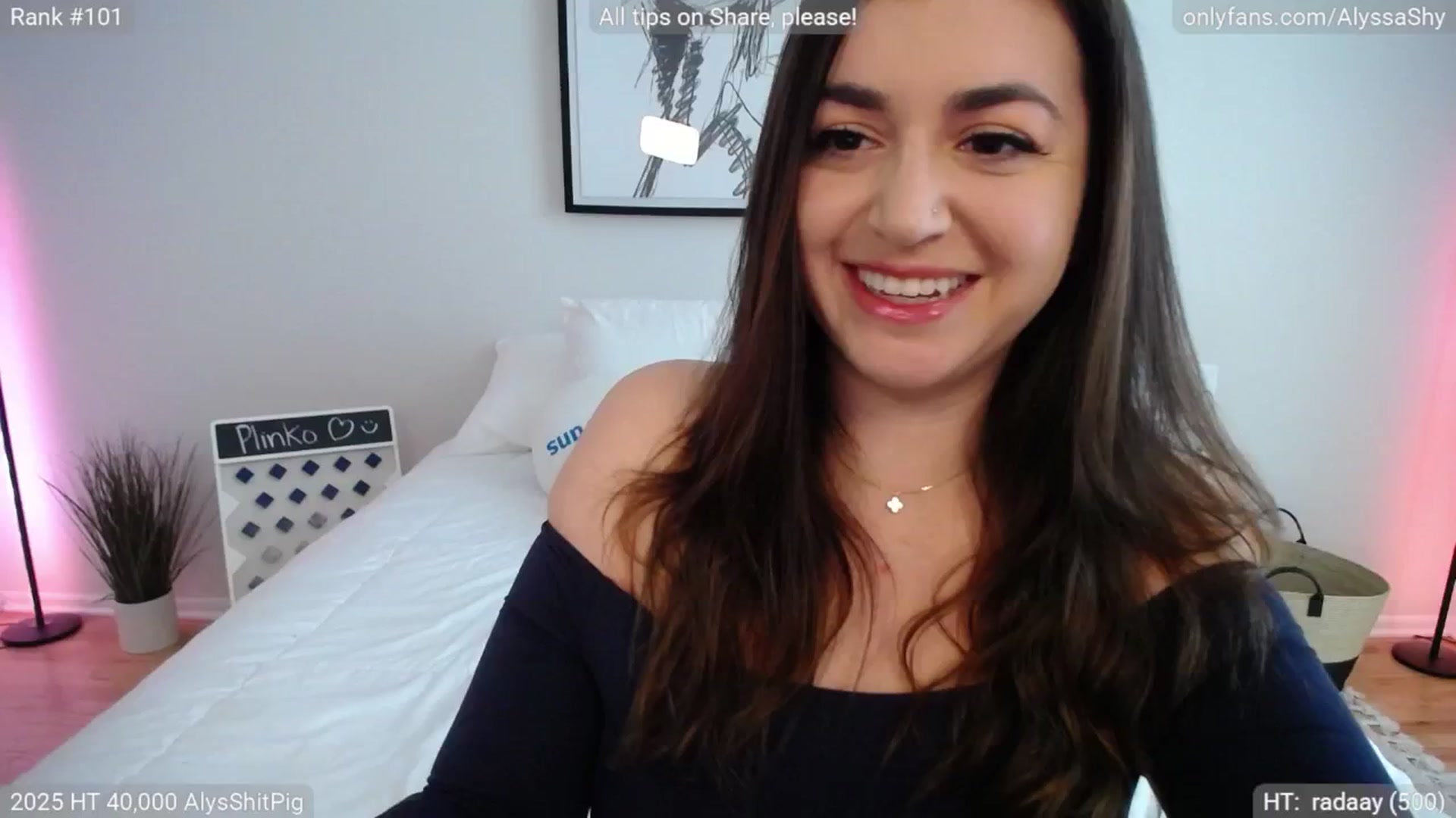 Gallery image thumbnail from AlyssaShy's myfreecams stream on, 04/15/2025, 20:16 image 7 of 20