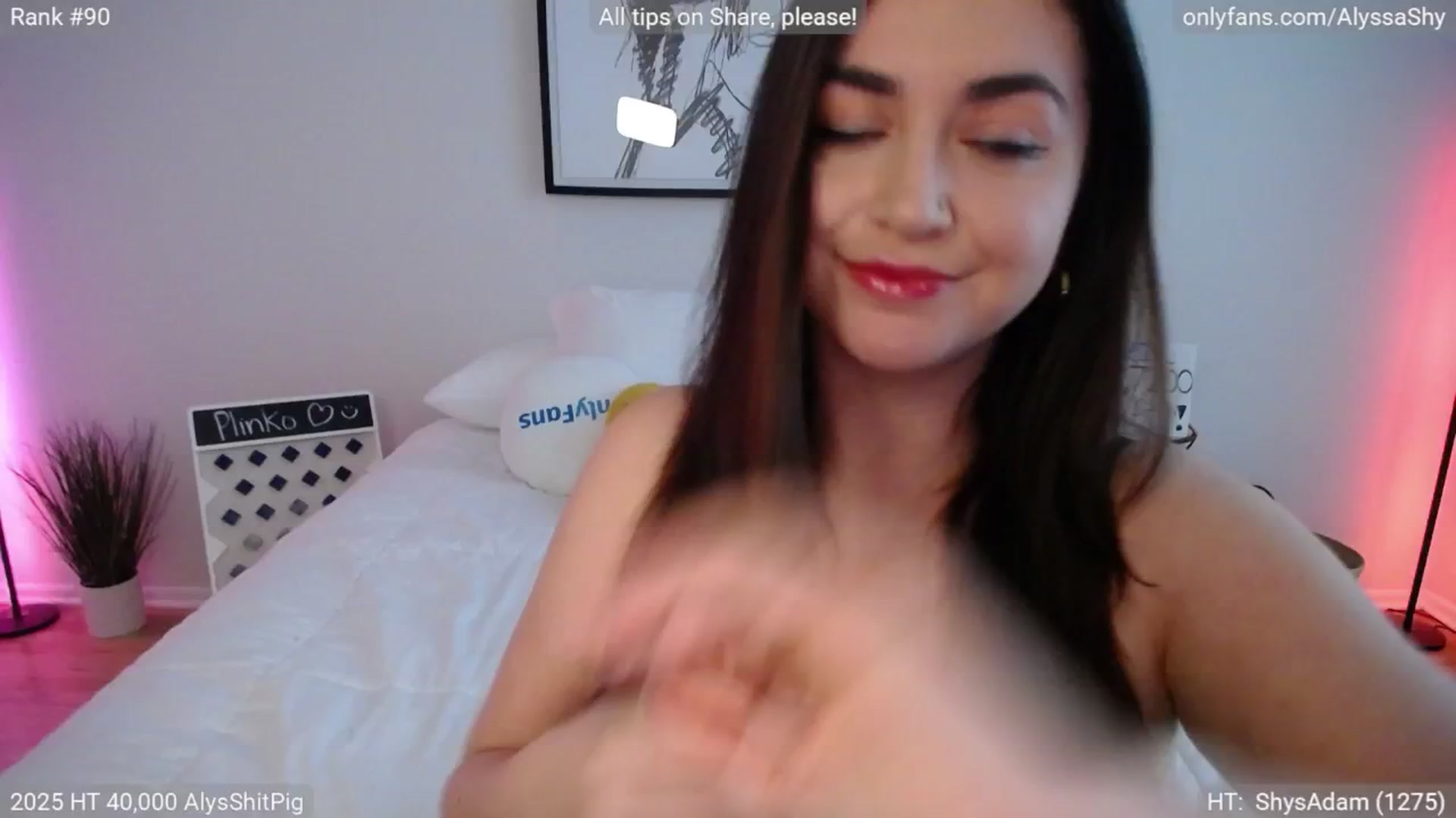 Gallery image thumbnail from AlyssaShy's myfreecams stream on, 04/16/2025, 22:23 image 11 of 20