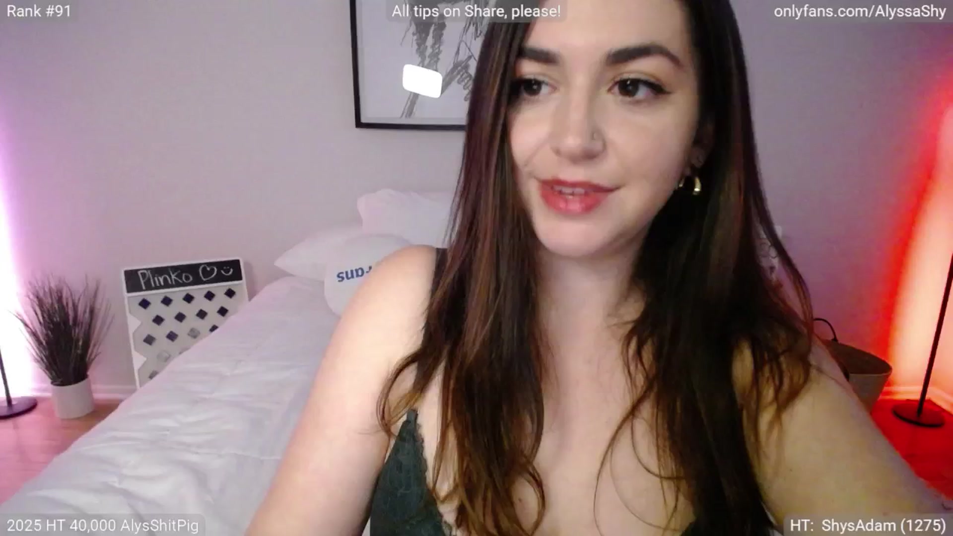 Gallery image thumbnail from AlyssaShy's myfreecams stream on, 04/17/2025, 24:17 image 2 of 20