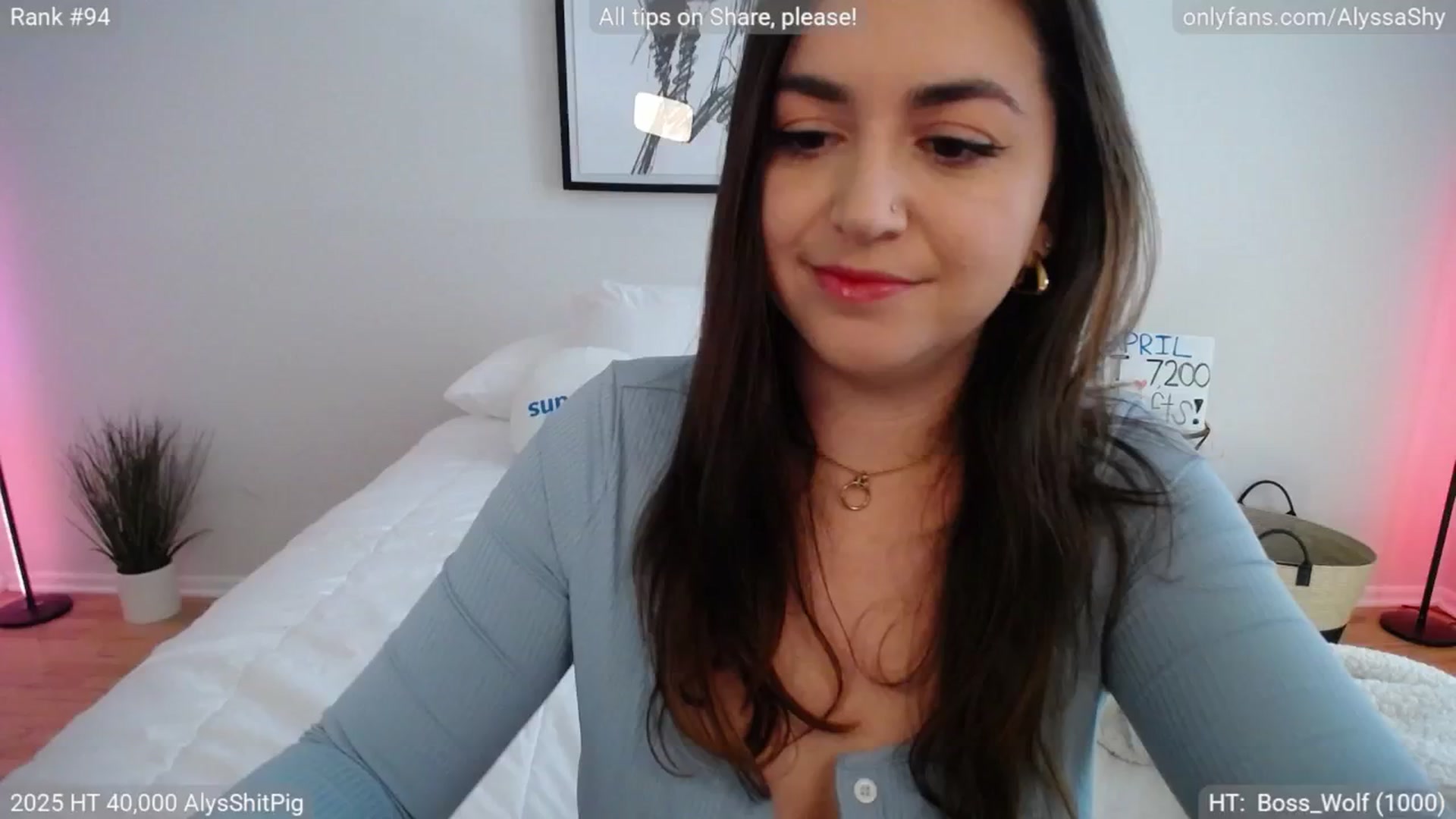 Gallery image thumbnail from AlyssaShy's myfreecams stream on, 04/17/2025, 21:39 image 8 of 20