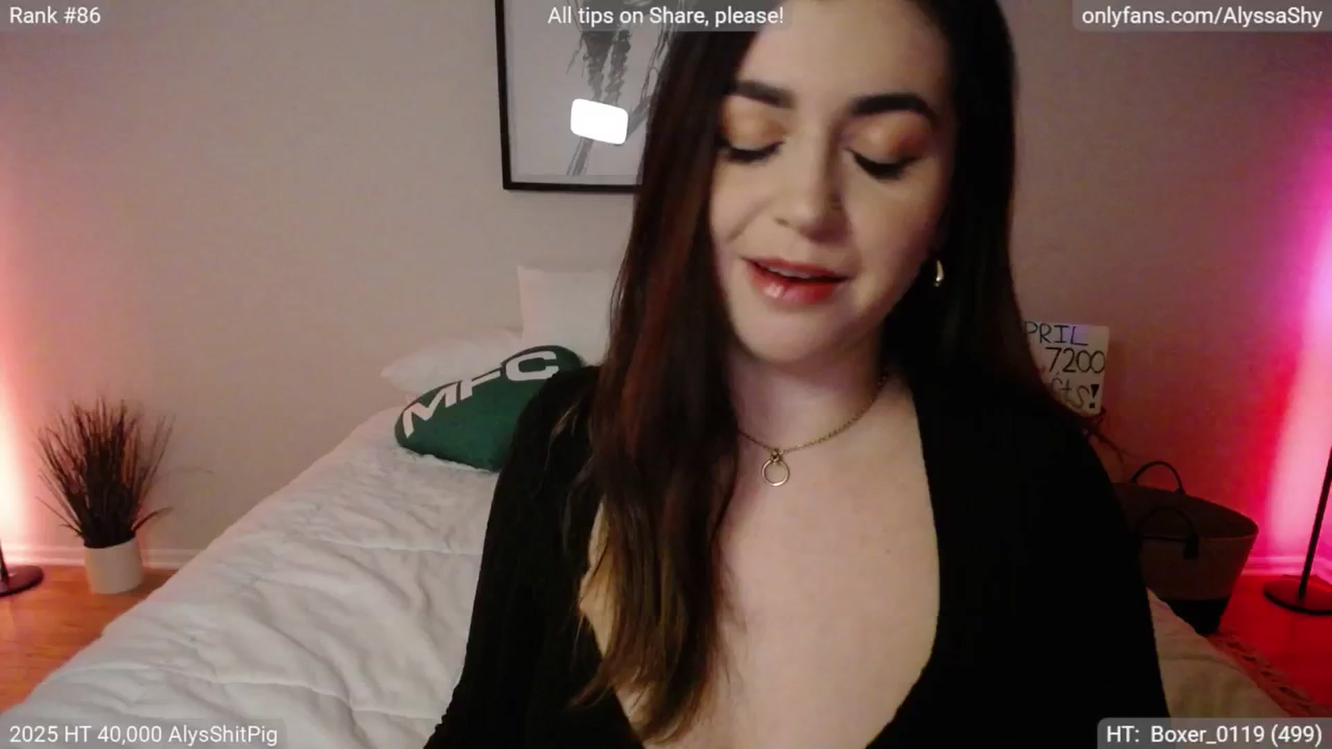 Gallery image thumbnail from AlyssaShy's myfreecams stream on, 04/20/2025, 24:49 image 8 of 20