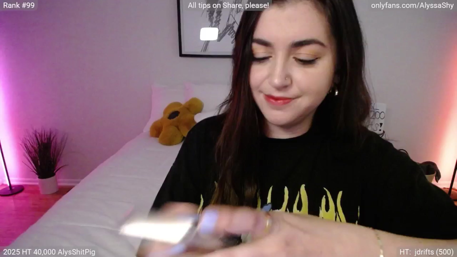 Gallery image thumbnail from AlyssaShy's myfreecams stream on, 04/27/2025, 24:42 image 5 of 20