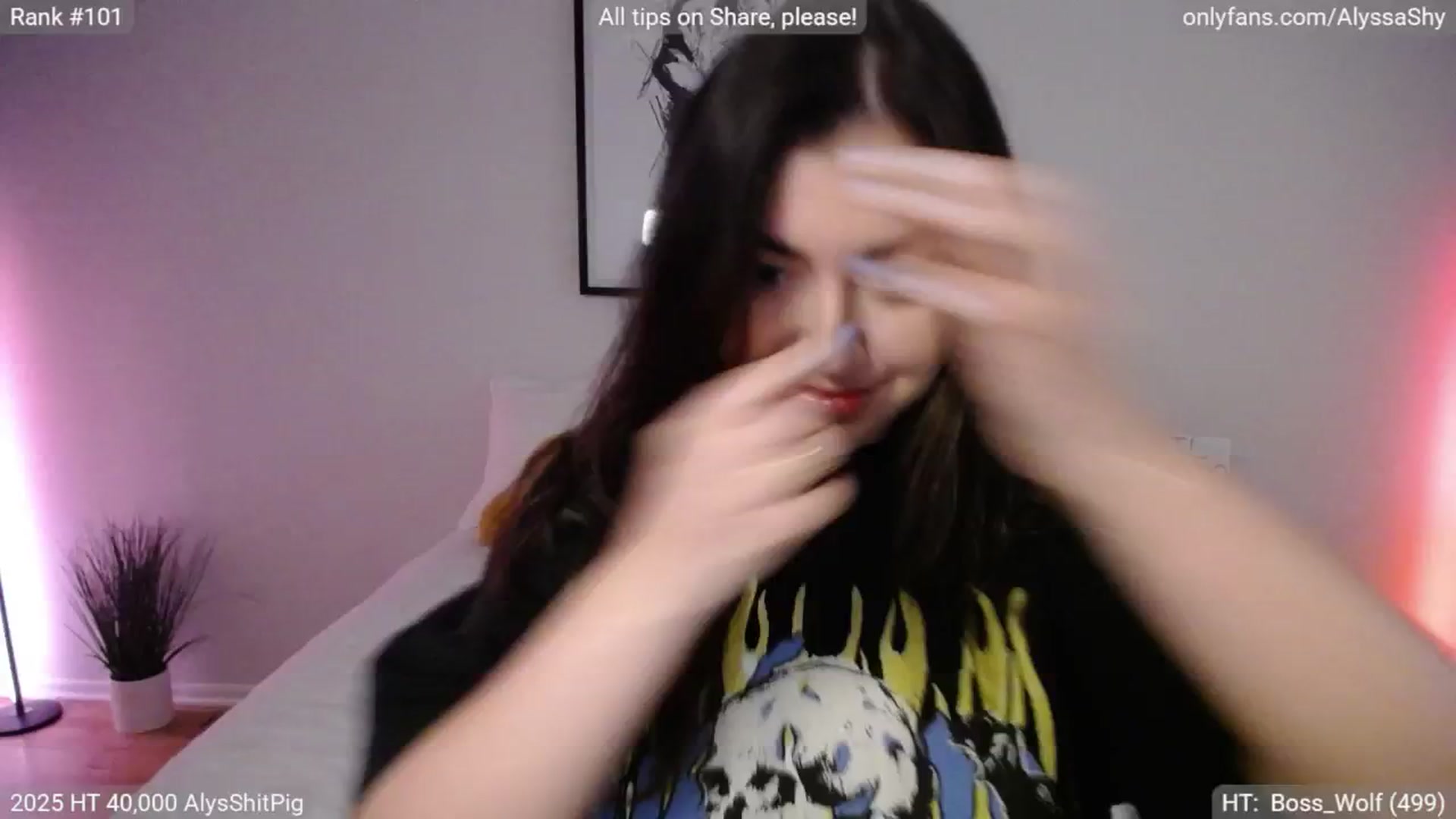 Gallery image thumbnail from AlyssaShy's myfreecams stream on, 04/27/2025, 24:42 image 1 of 20
