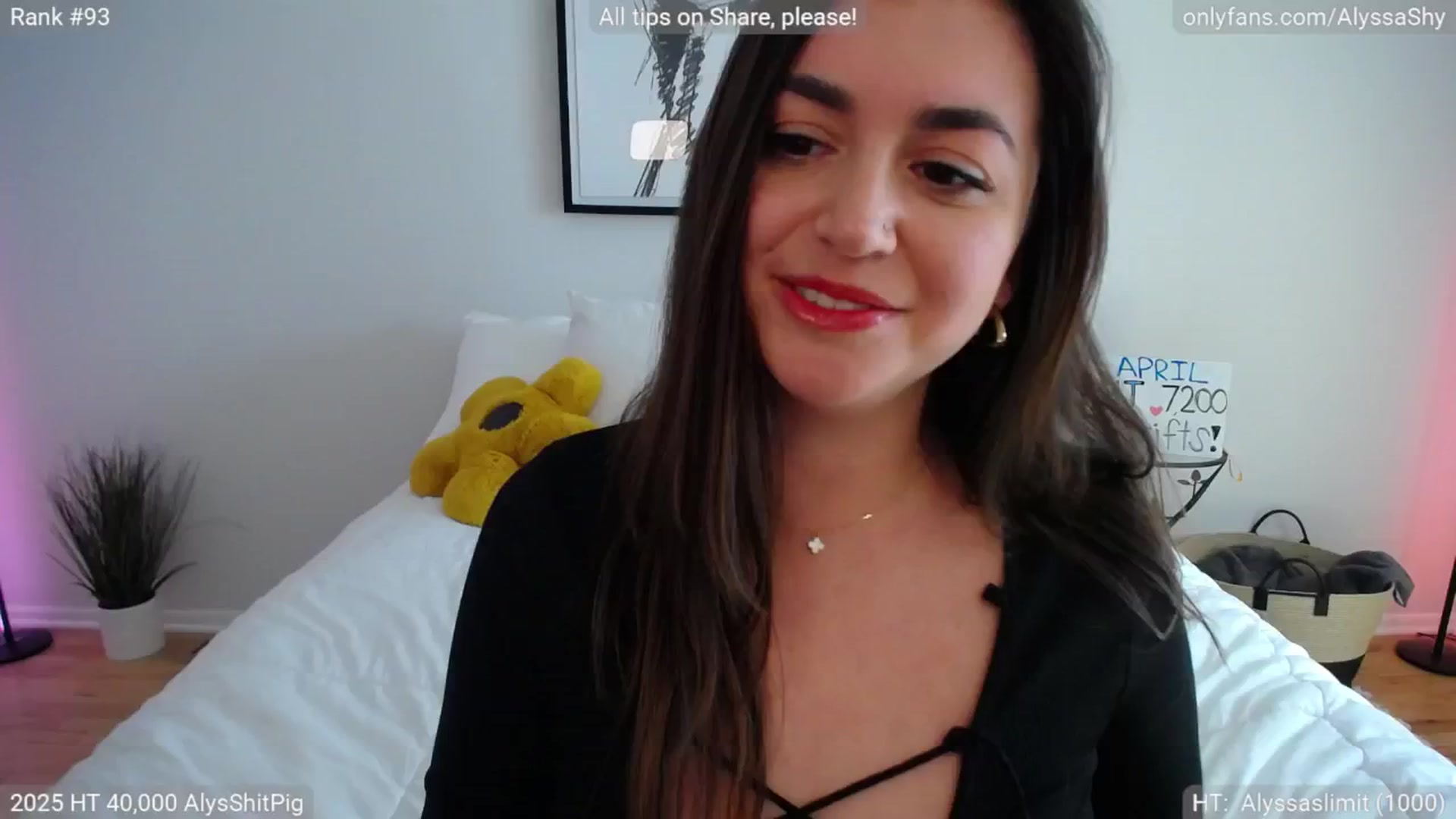 Gallery image thumbnail from AlyssaShy's myfreecams stream on, 04/27/2025, 20:11 image 9 of 20