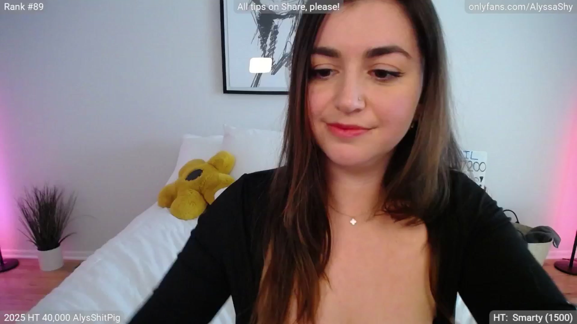 Gallery image thumbnail from AlyssaShy's myfreecams stream on, 04/27/2025, 20:11 image 17 of 20