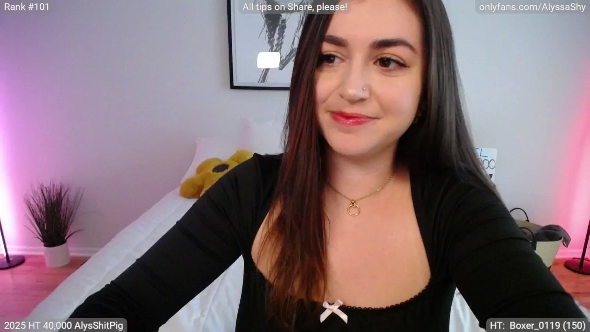 Gallery image thumbnail from AlyssaShy's myfreecams stream on, 04/29/2025, 22:06 image 10 of 20