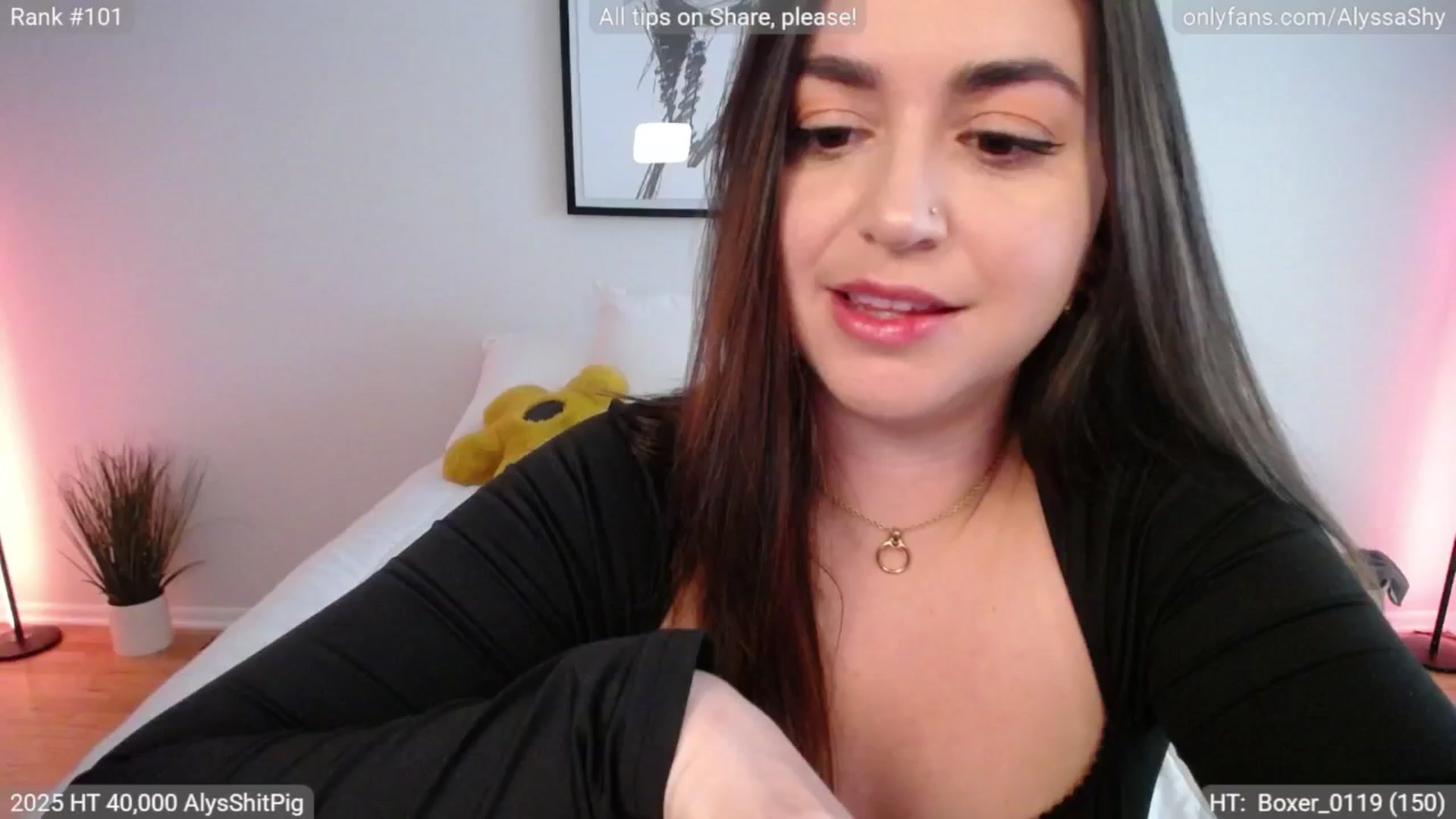 Gallery image thumbnail from AlyssaShy's myfreecams stream on, 04/29/2025, 22:06 image 13 of 20