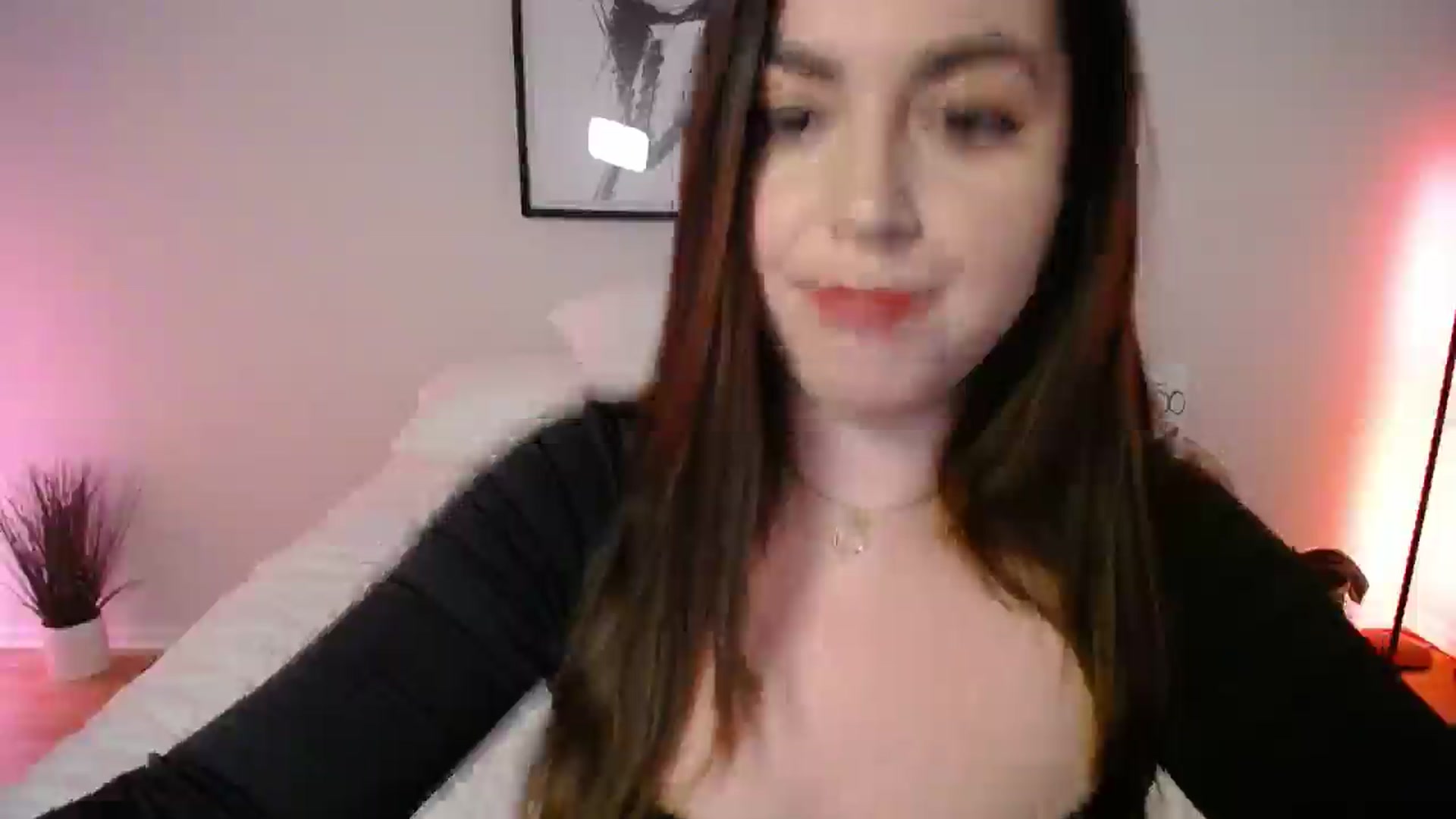 Gallery image thumbnail from AlyssaShy's myfreecams stream on, 04/29/2025, 23:51 image 16 of 20
