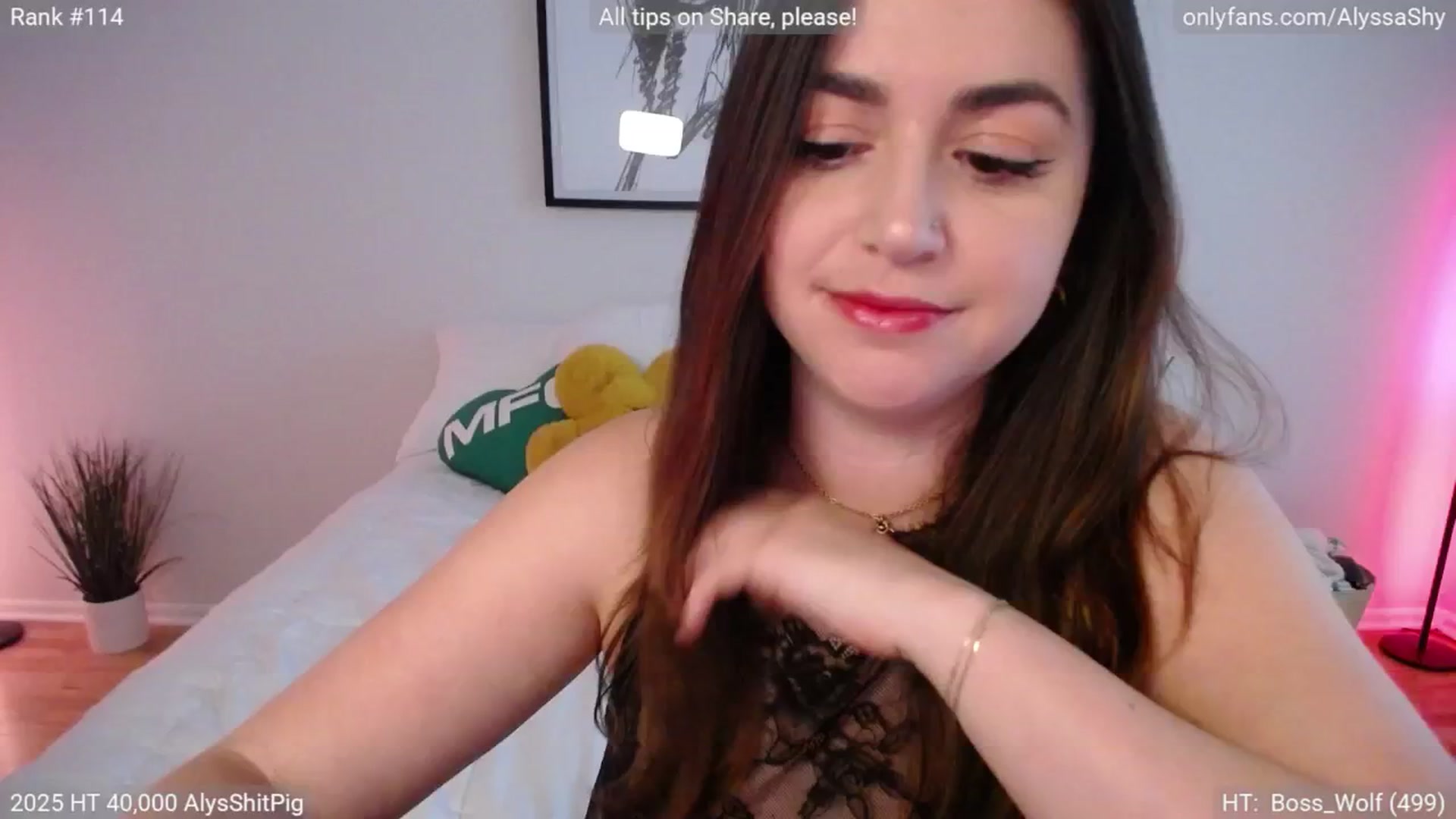 Gallery image thumbnail from AlyssaShy's myfreecams stream on, 05/03/2025, 02:56 image 4 of 20