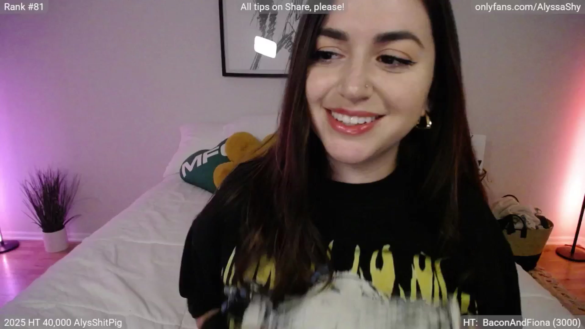Gallery image thumbnail from AlyssaShy's myfreecams stream on, 05/03/2025, 02:56 image 14 of 20
