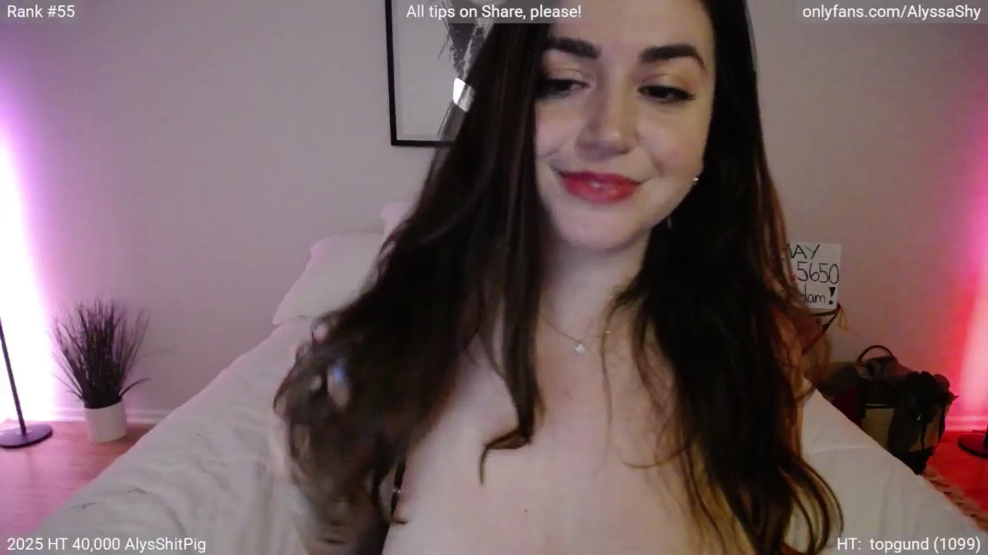 Gallery image thumbnail from AlyssaShy's myfreecams stream on, 05/10/2025, 04:35 image 16 of 20