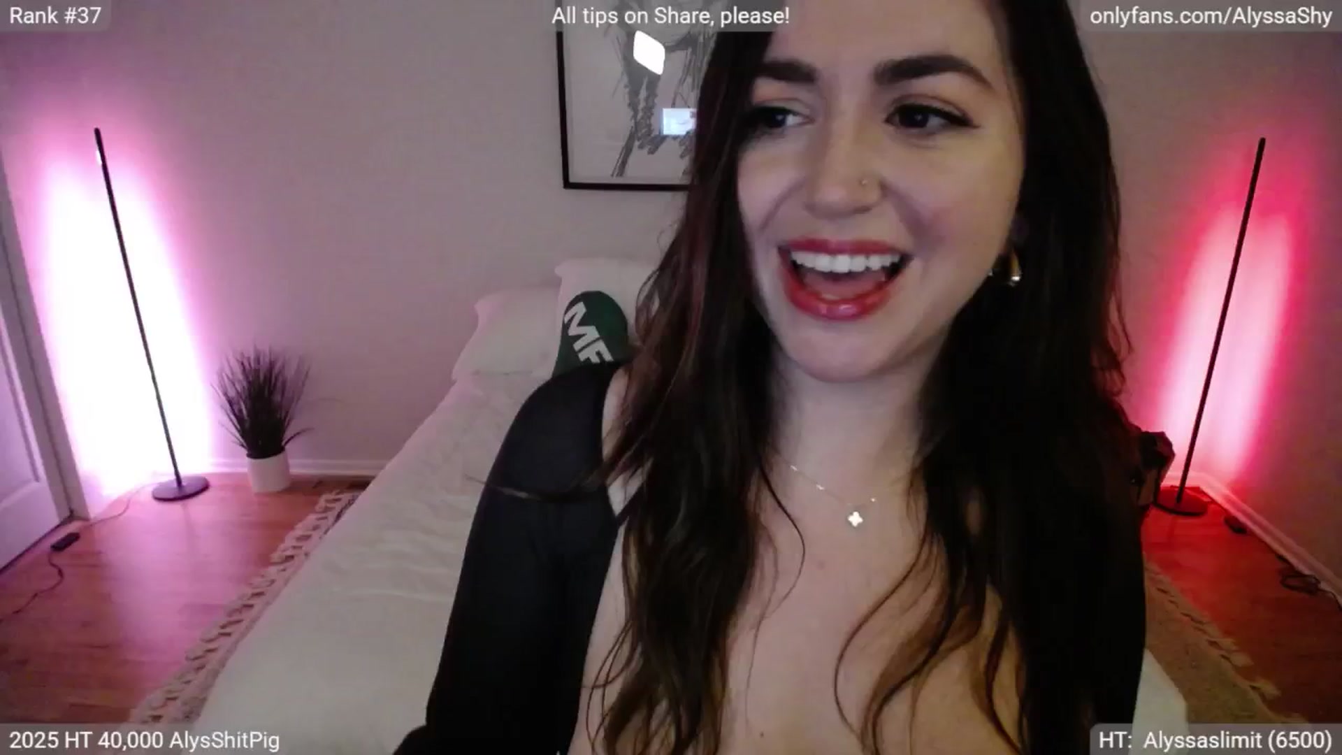 Gallery image thumbnail from AlyssaShy's myfreecams stream on, 05/11/2025, 04:08 image 16 of 20