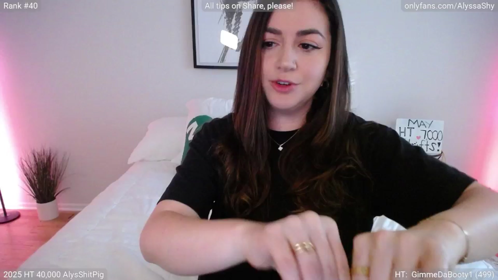 Gallery image thumbnail from AlyssaShy's myfreecams stream on, 05/13/2025, 01:40 image 3 of 20