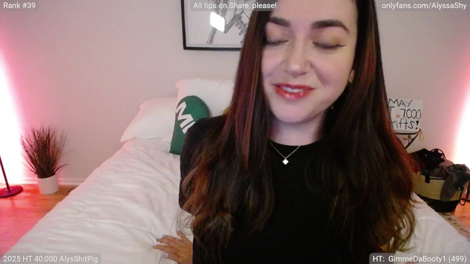 Gallery image thumbnail from AlyssaShy's myfreecams stream on, 05/13/2025, 01:40 image 11 of 20