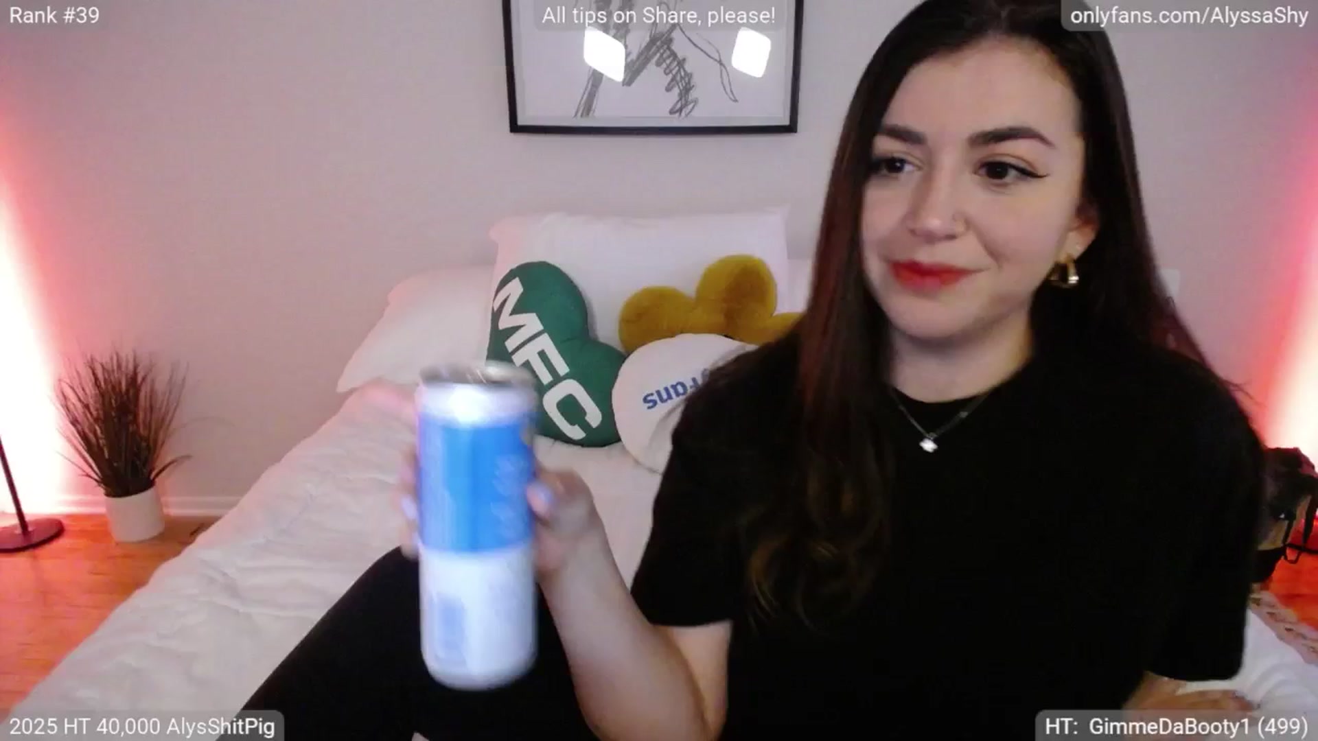 Gallery image thumbnail from AlyssaShy's myfreecams stream on, 05/13/2025, 01:40 image 9 of 20