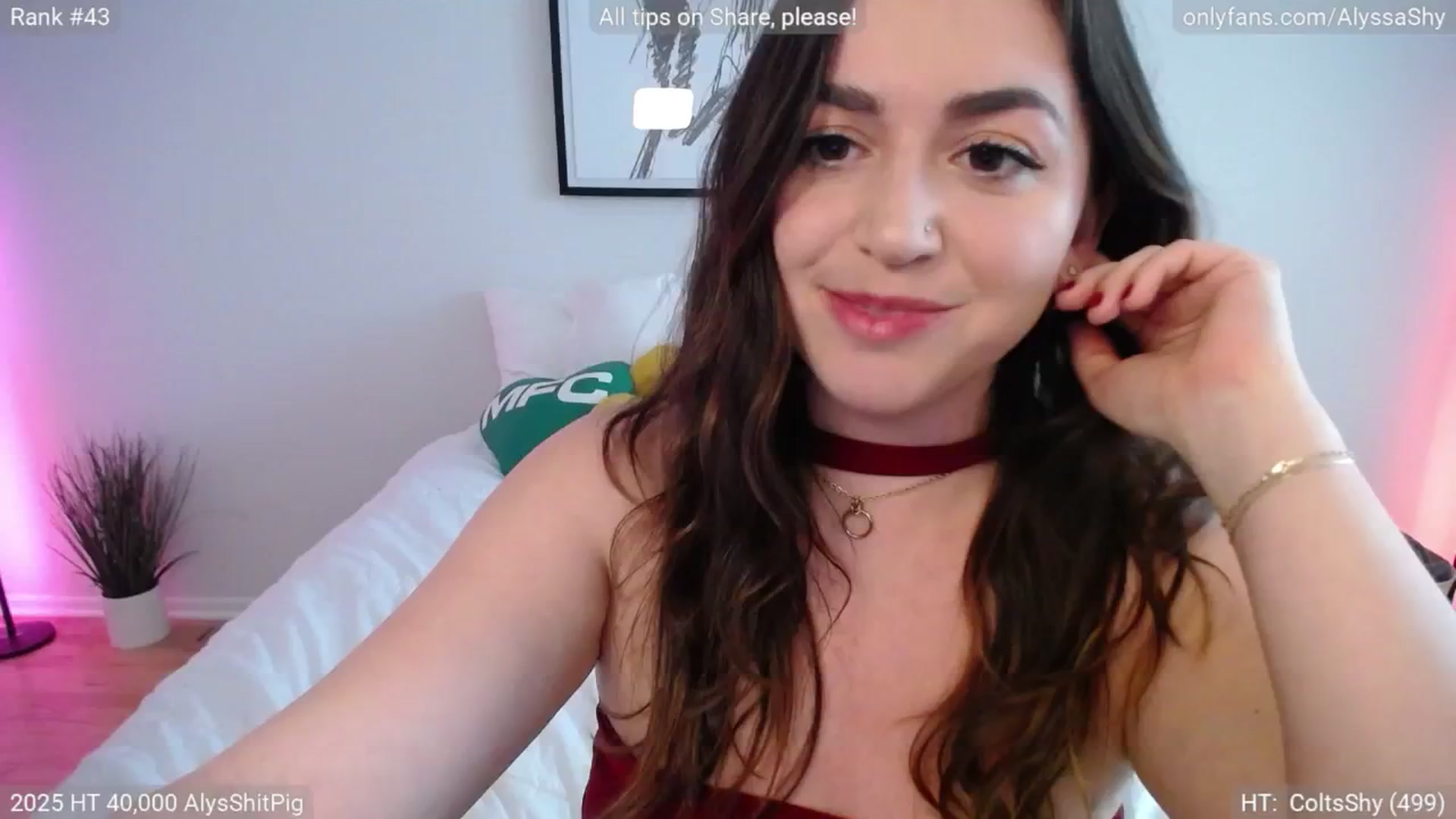 Gallery image thumbnail from AlyssaShy's myfreecams stream on, 05/18/2025, 24:06 image 4 of 20