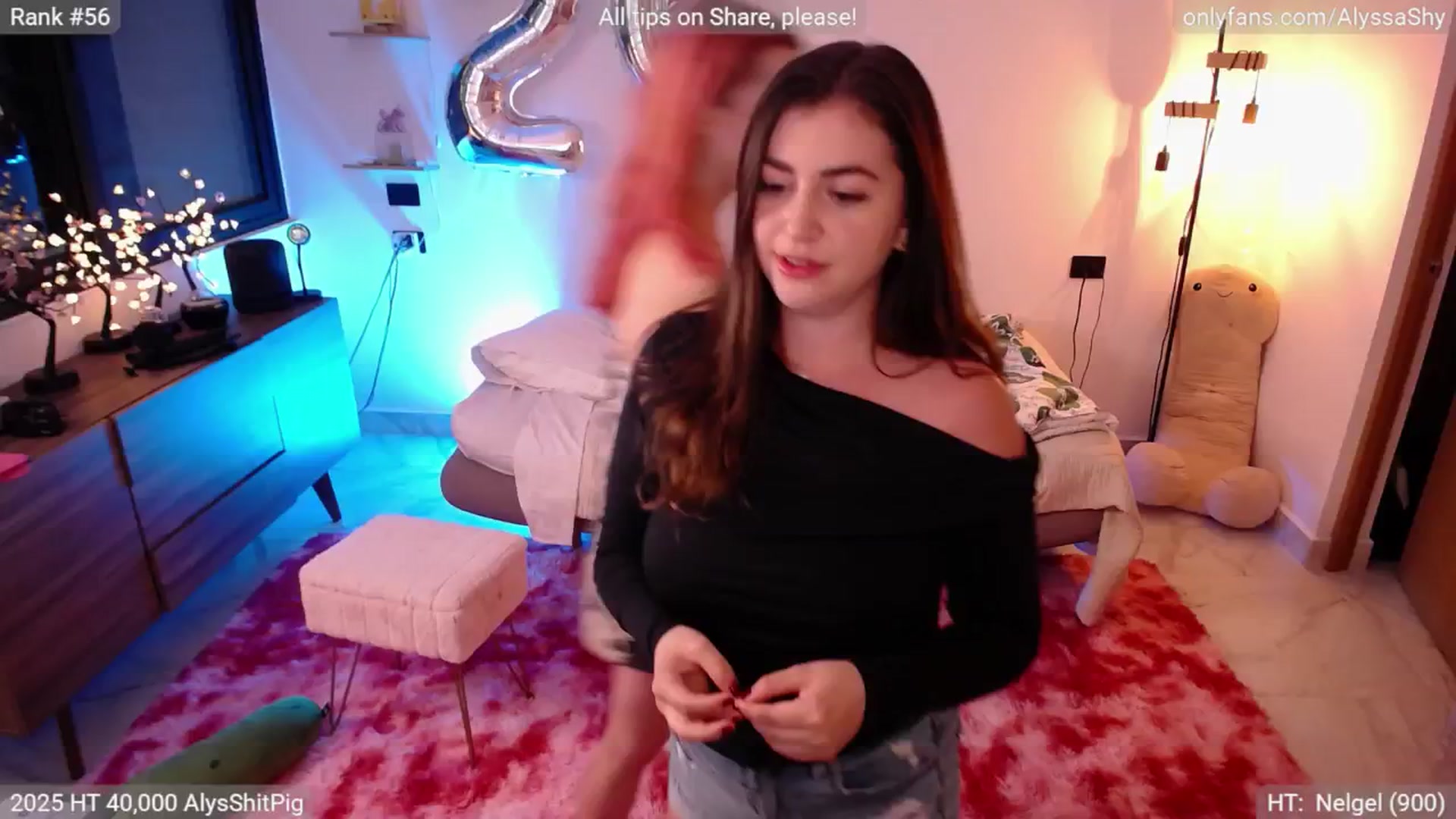 Gallery image thumbnail from AlyssaShy's myfreecams stream on, 05/21/2025, 05:17 image 8 of 20