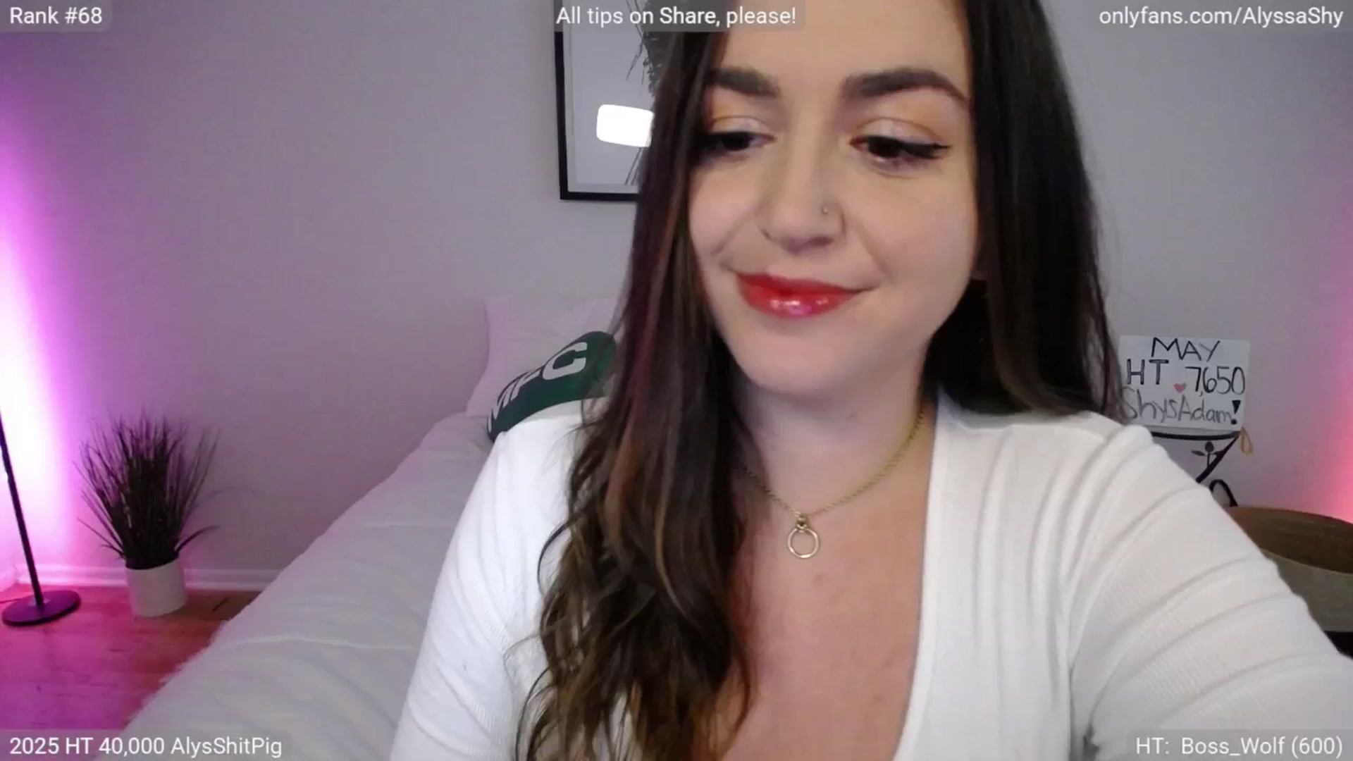 Gallery image thumbnail from AlyssaShy's myfreecams stream on, 05/28/2025, 23:02 image 5 of 20