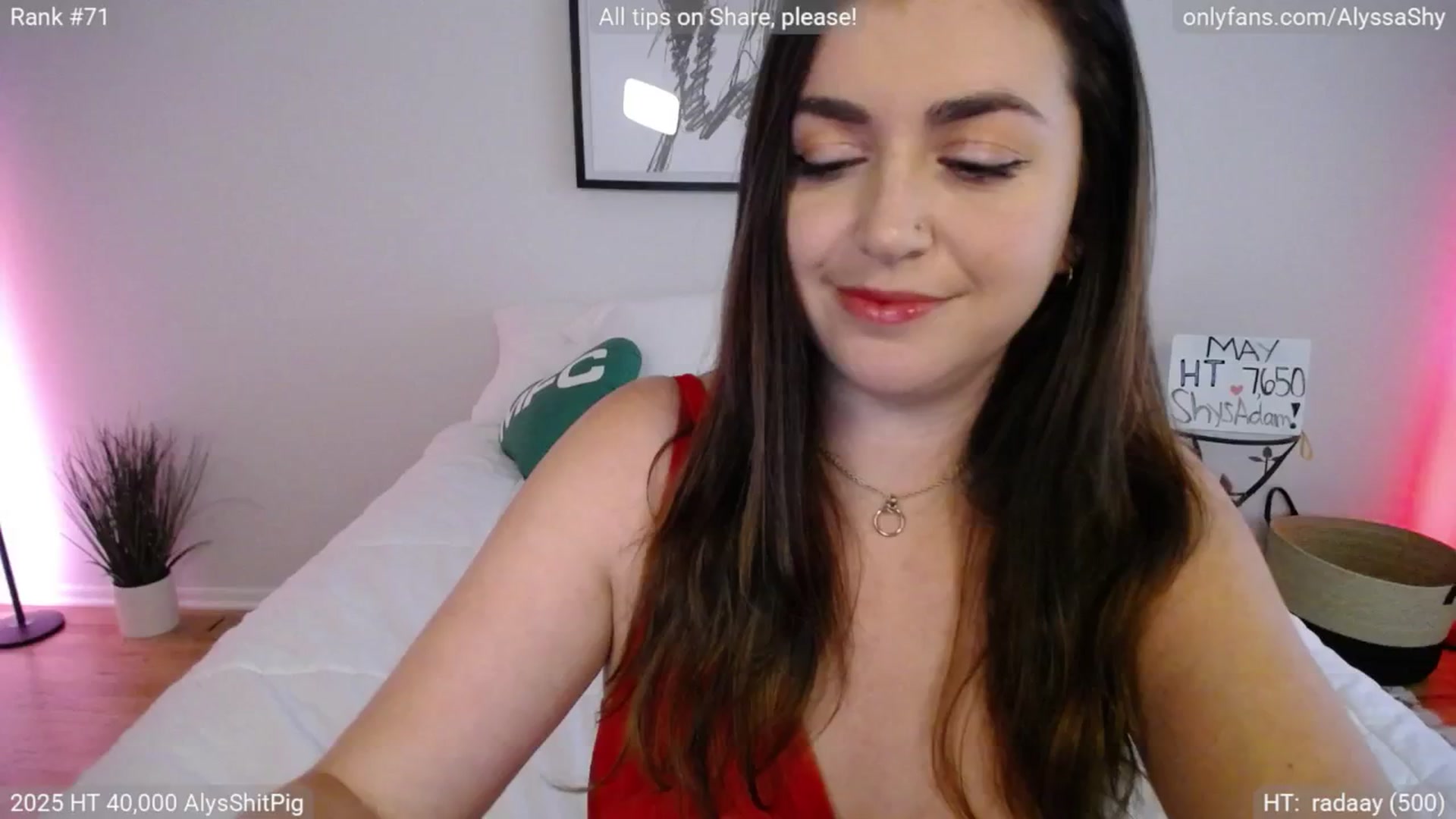 Gallery image thumbnail from AlyssaShy's myfreecams stream on, 05/29/2025, 23:05 image 10 of 20