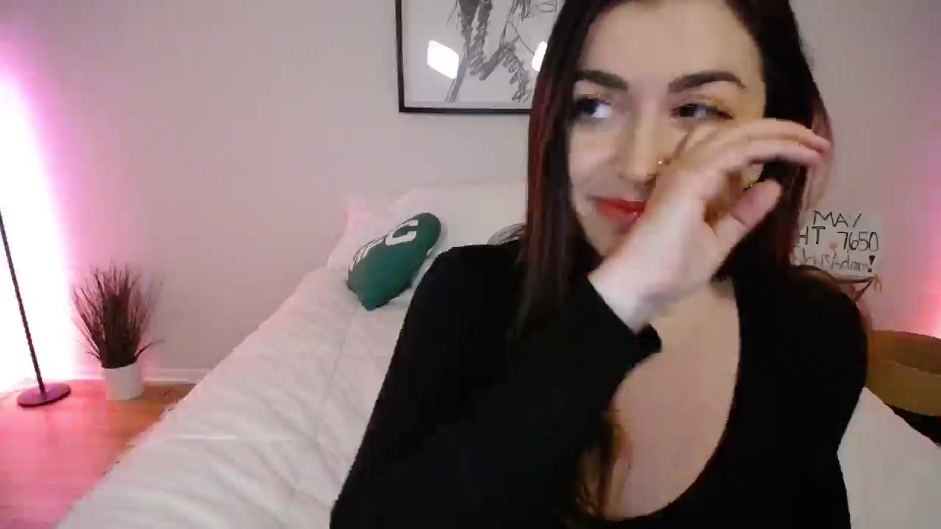 Gallery image thumbnail from AlyssaShy's myfreecams stream on, 05/30/2025, 01:36 image 12 of 20
