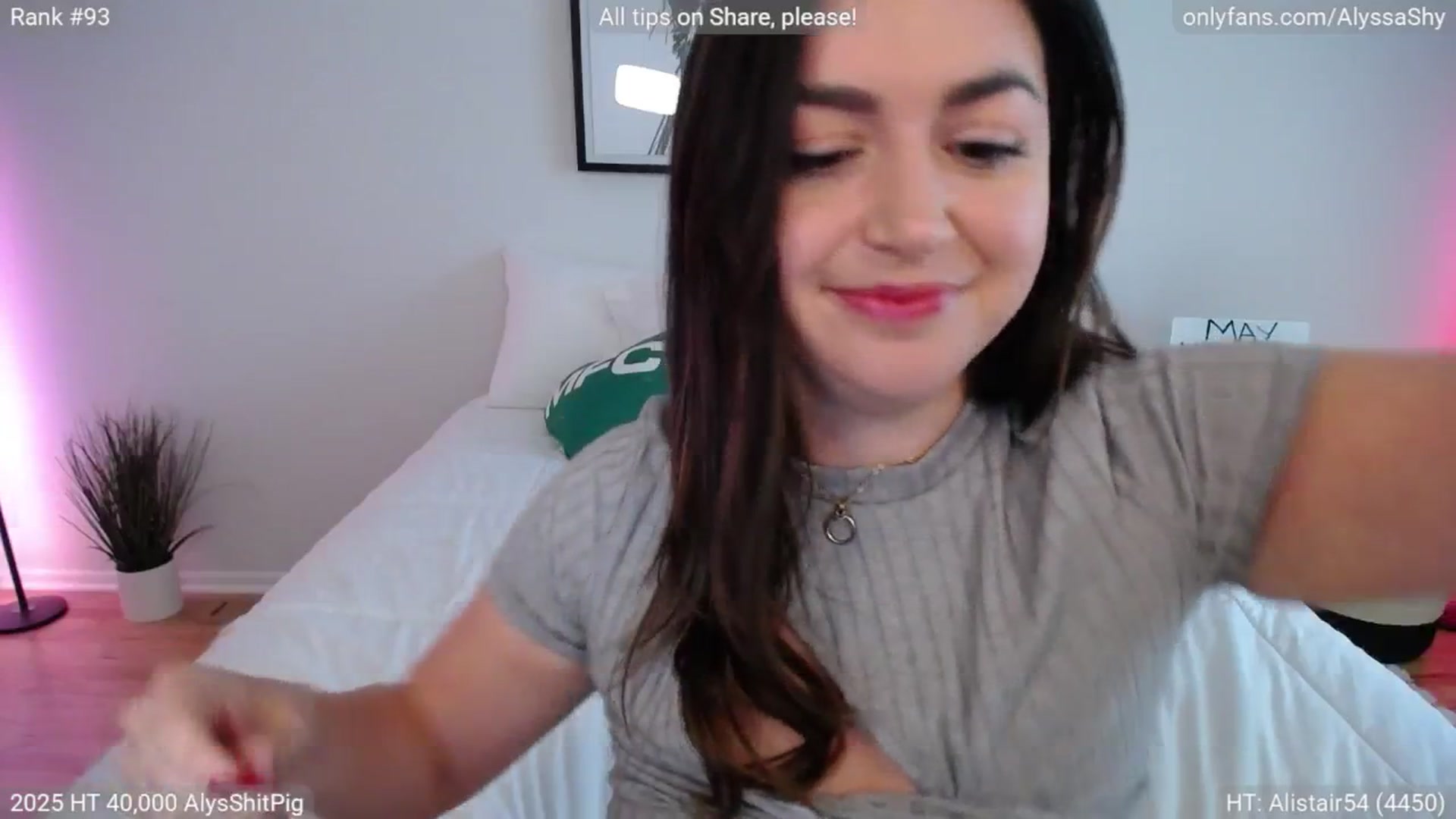 Gallery image thumbnail from AlyssaShy's myfreecams stream on, 06/01/2025, 22:27 image 17 of 20