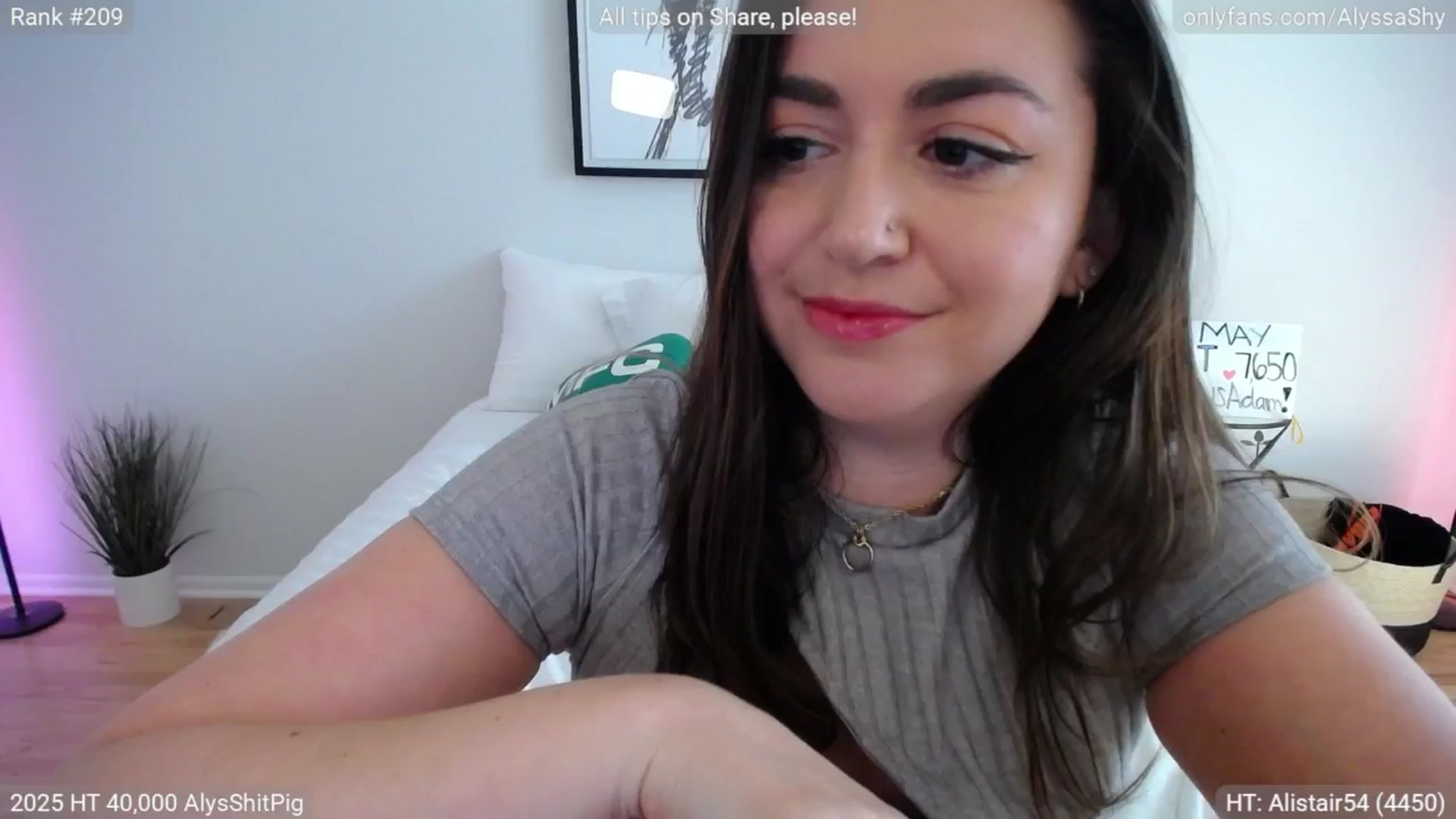 Gallery image thumbnail from AlyssaShy's myfreecams stream on, 06/01/2025, 22:27 image 4 of 20