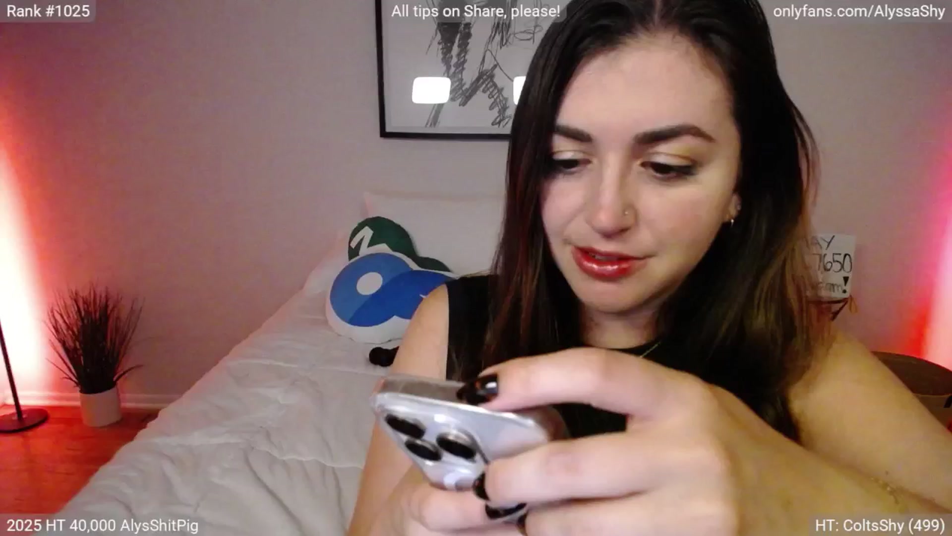 Gallery image thumbnail from AlyssaShy's myfreecams stream on, 06/21/2025, 01:03 image 13 of 20