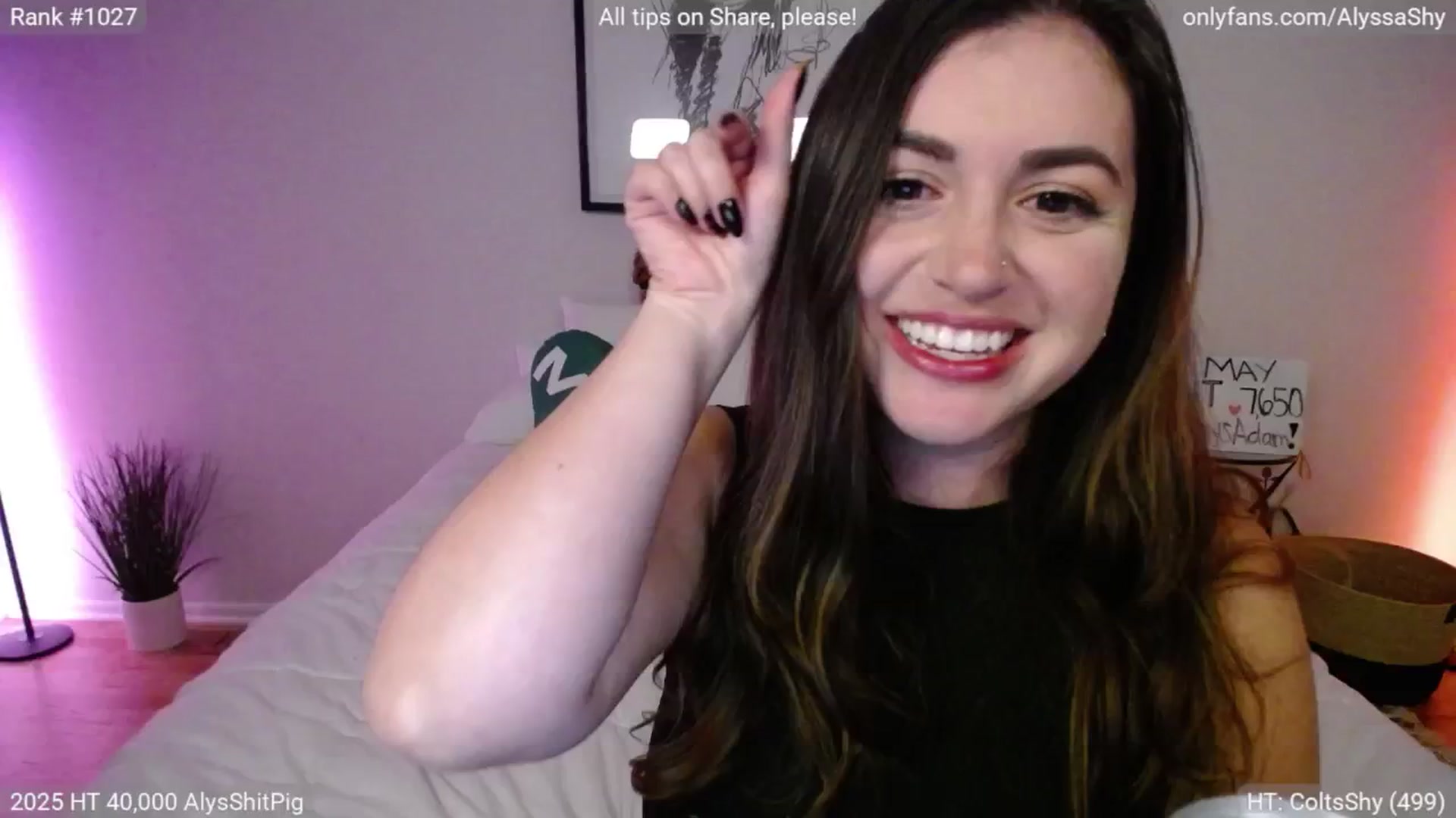 Gallery image thumbnail from AlyssaShy's myfreecams stream on, 06/21/2025, 01:03 image 10 of 20