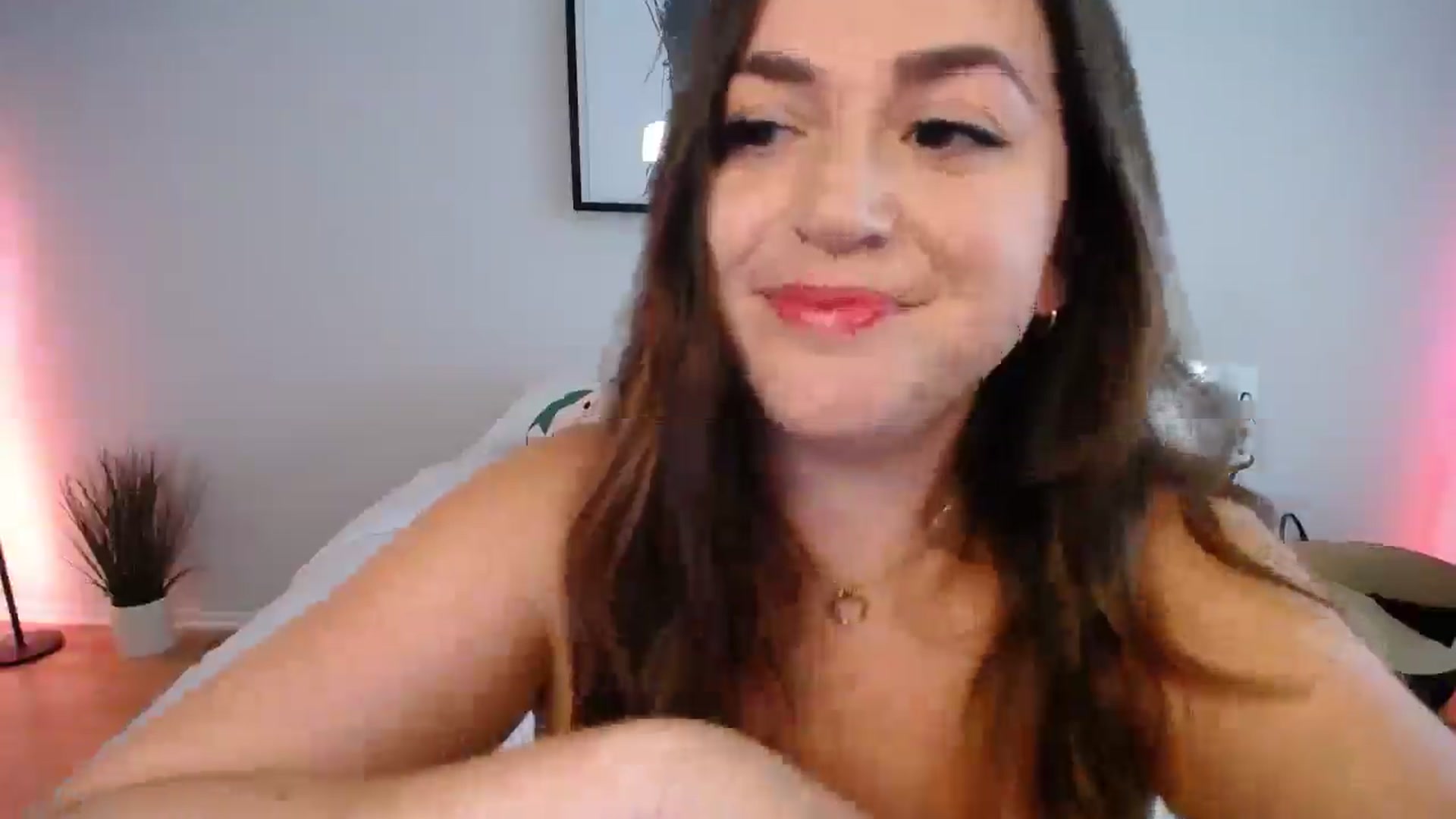Gallery image thumbnail from AlyssaShy's myfreecams stream on, 07/09/2025, 22:57 image 15 of 20