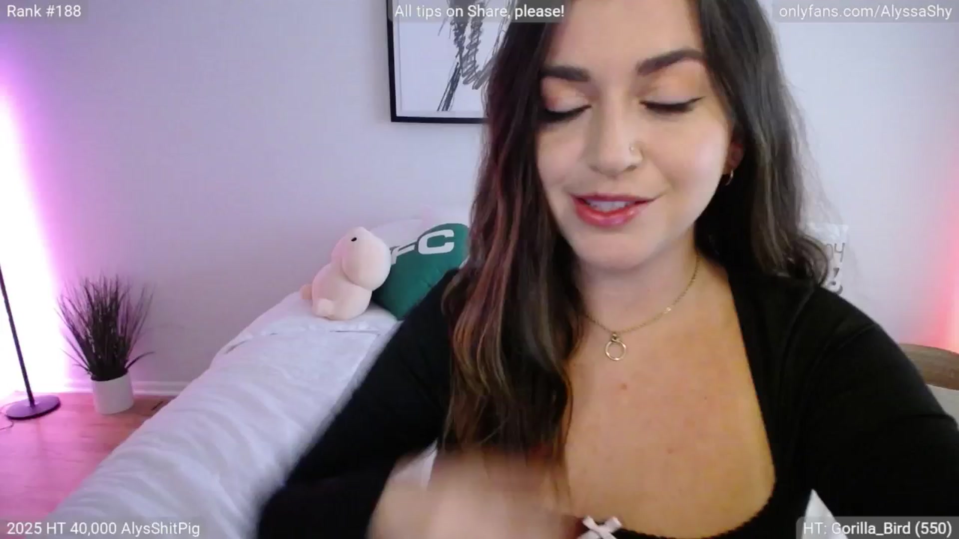 Gallery image thumbnail from AlyssaShy's myfreecams stream on, 07/10/2025, 21:48 image 10 of 20