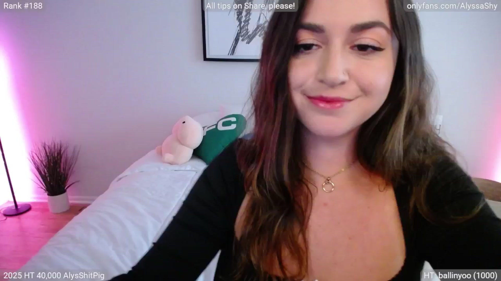 Gallery image thumbnail from AlyssaShy's myfreecams stream on, 07/10/2025, 21:48 image 15 of 20