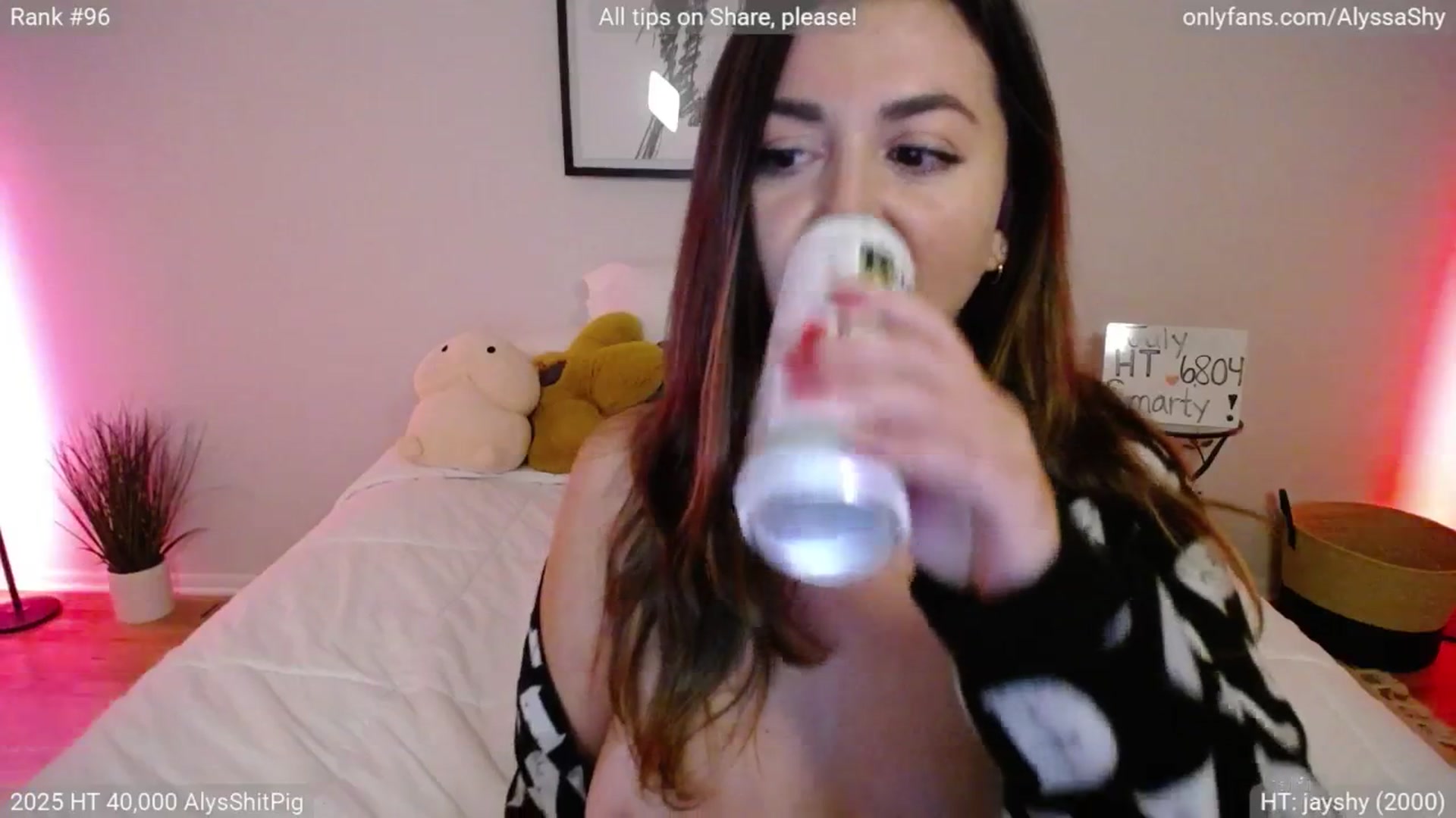 Gallery image thumbnail from AlyssaShy's myfreecams stream on, 07/12/2025, 01:35 image 2 of 20