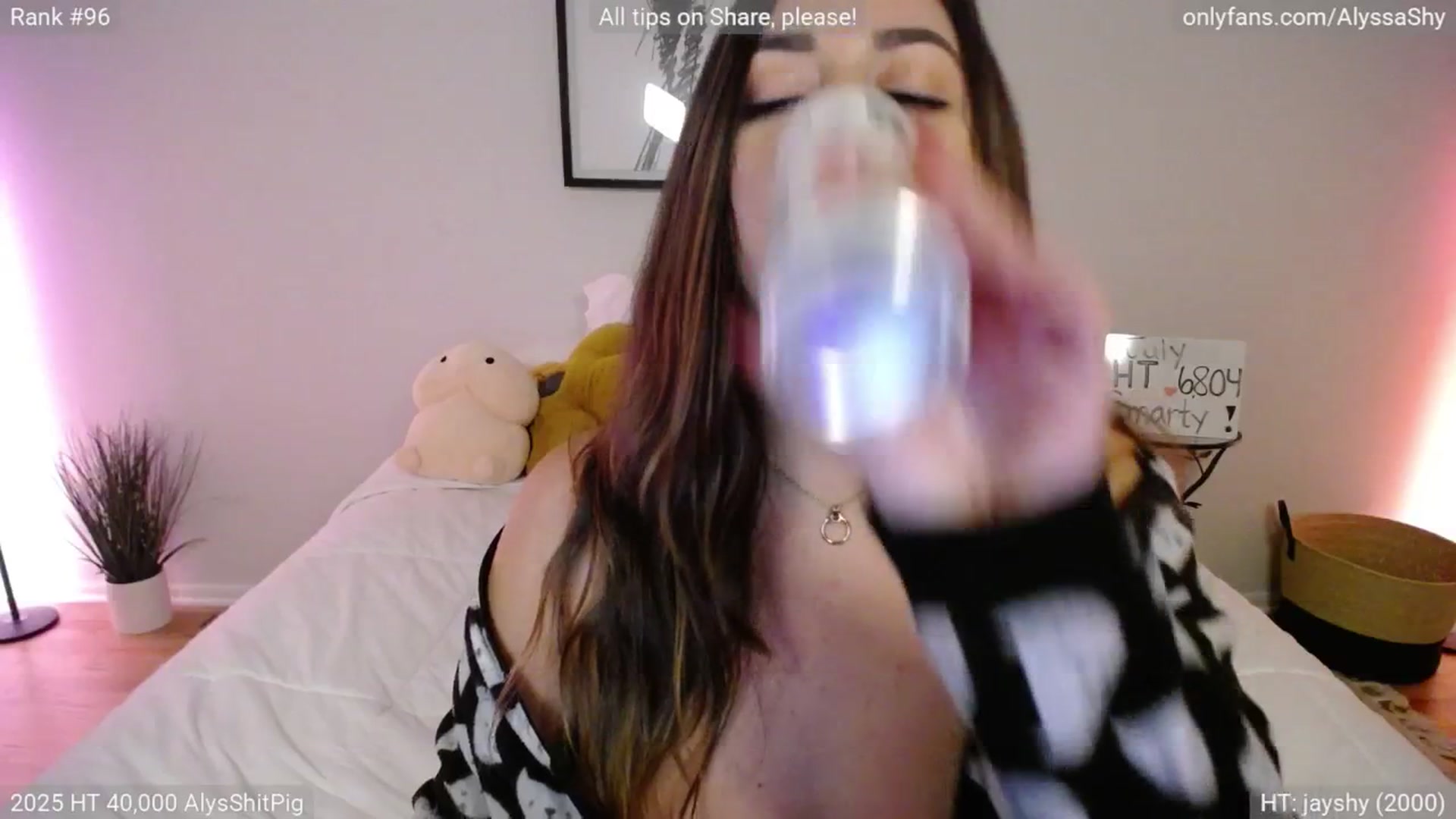 Gallery image thumbnail from AlyssaShy's myfreecams stream on, 07/12/2025, 01:35 image 12 of 20