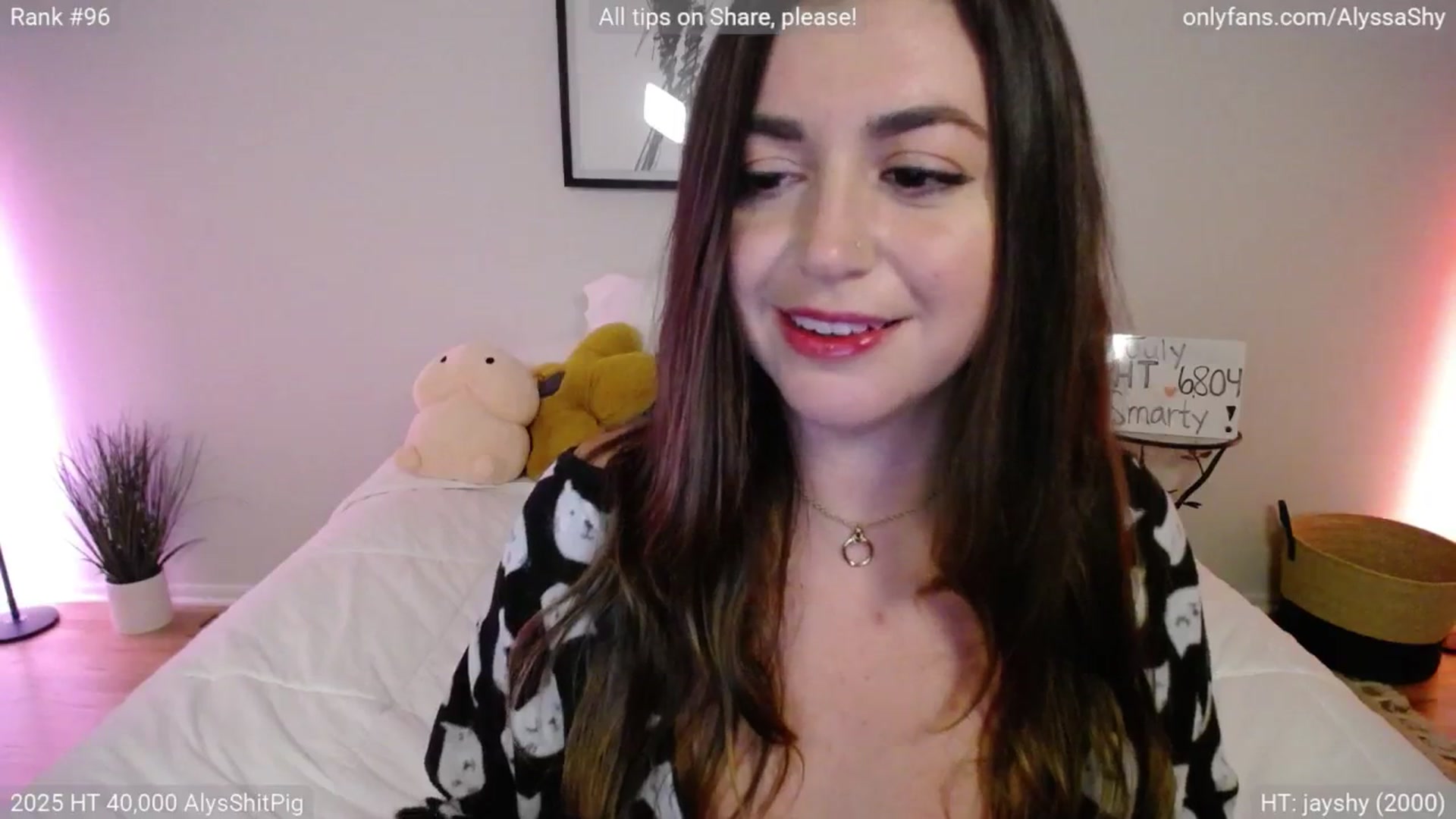 Gallery image thumbnail from AlyssaShy's myfreecams stream on, 07/12/2025, 01:35 image 15 of 20