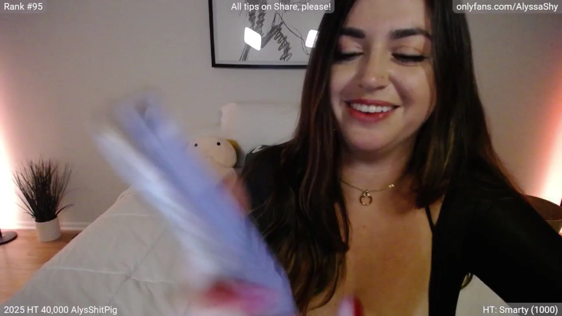 Gallery image thumbnail from AlyssaShy's myfreecams stream on, 07/13/2025, 03:33 image 10 of 20