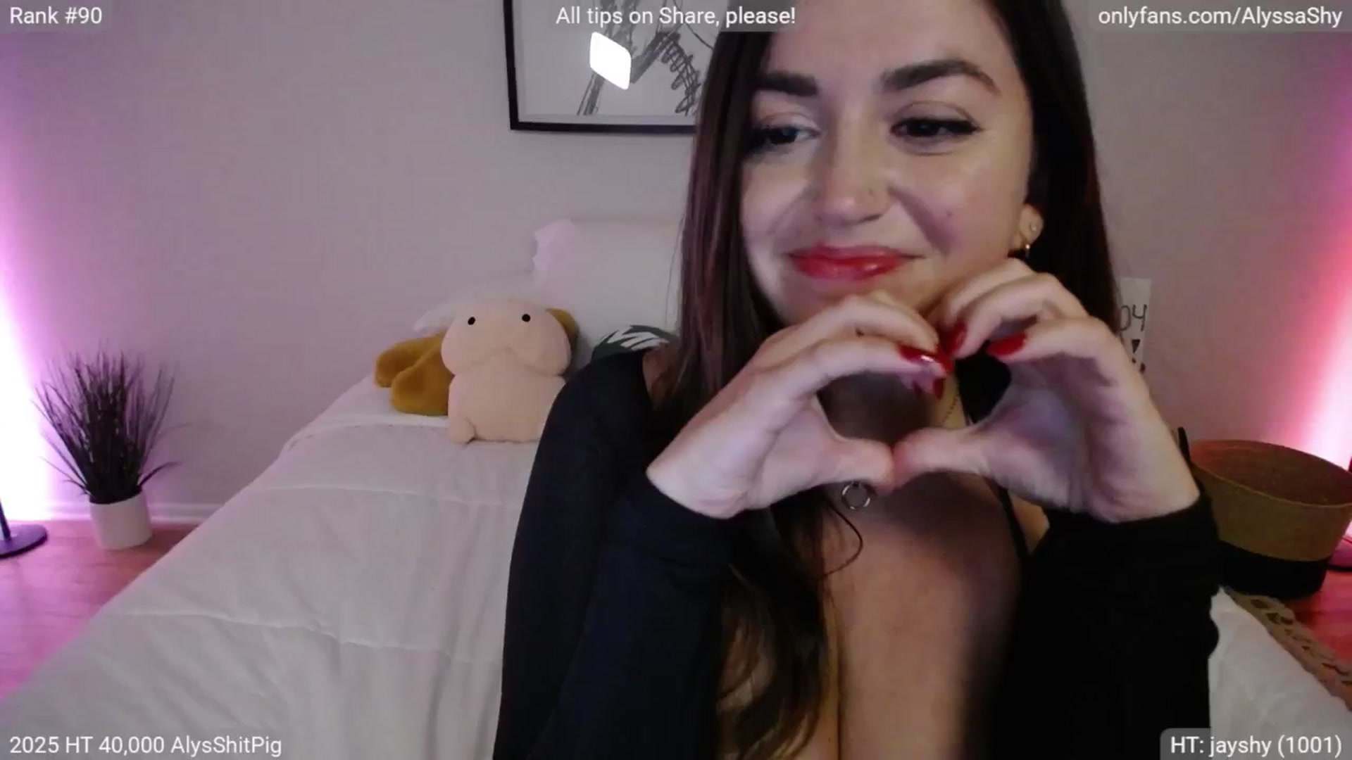 Gallery image thumbnail from AlyssaShy's myfreecams stream on, 07/13/2025, 03:57 image 11 of 20