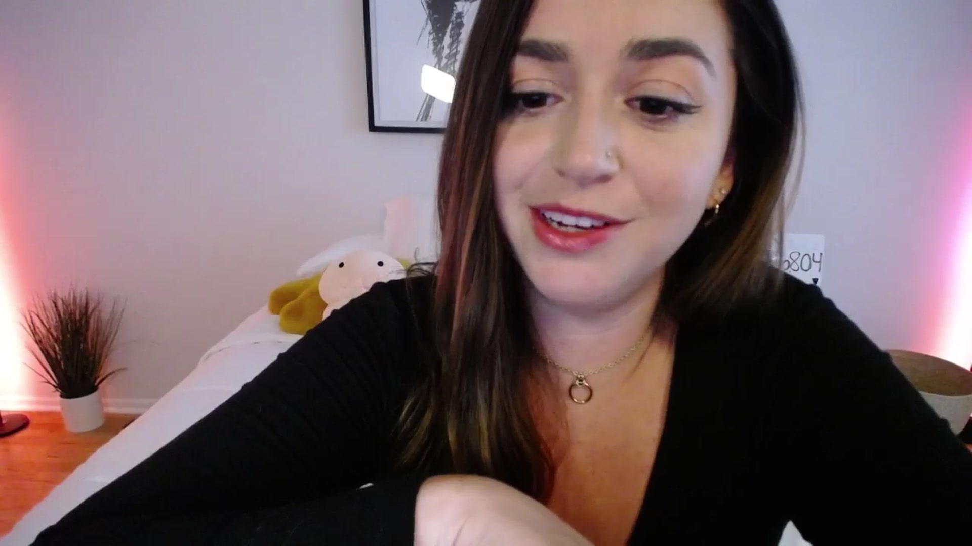 Gallery image thumbnail from AlyssaShy's myfreecams stream on, 07/17/2025, 22:55 image 15 of 20