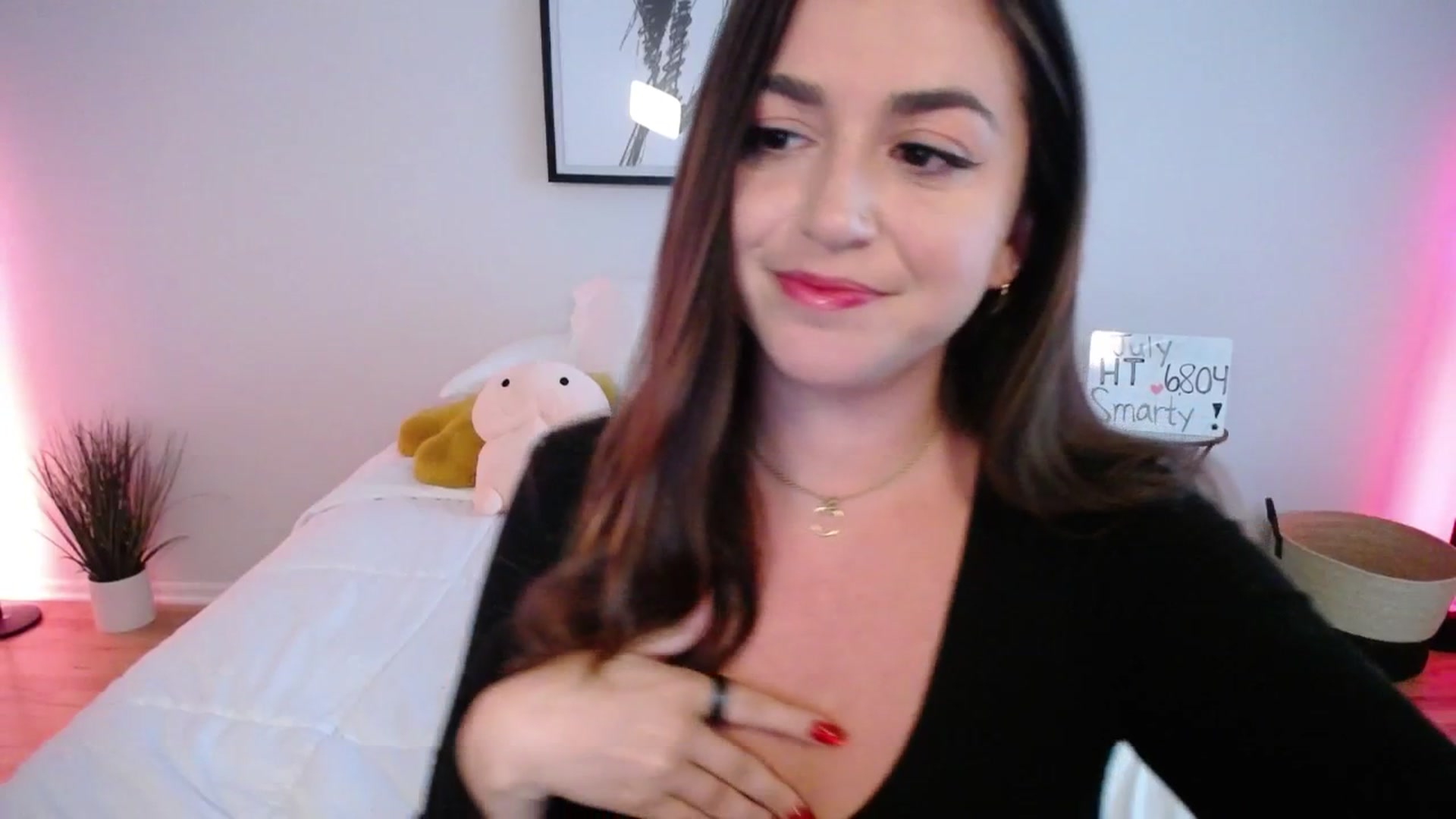 Gallery image thumbnail from AlyssaShy's myfreecams stream on, 07/17/2025, 22:55 image 10 of 20