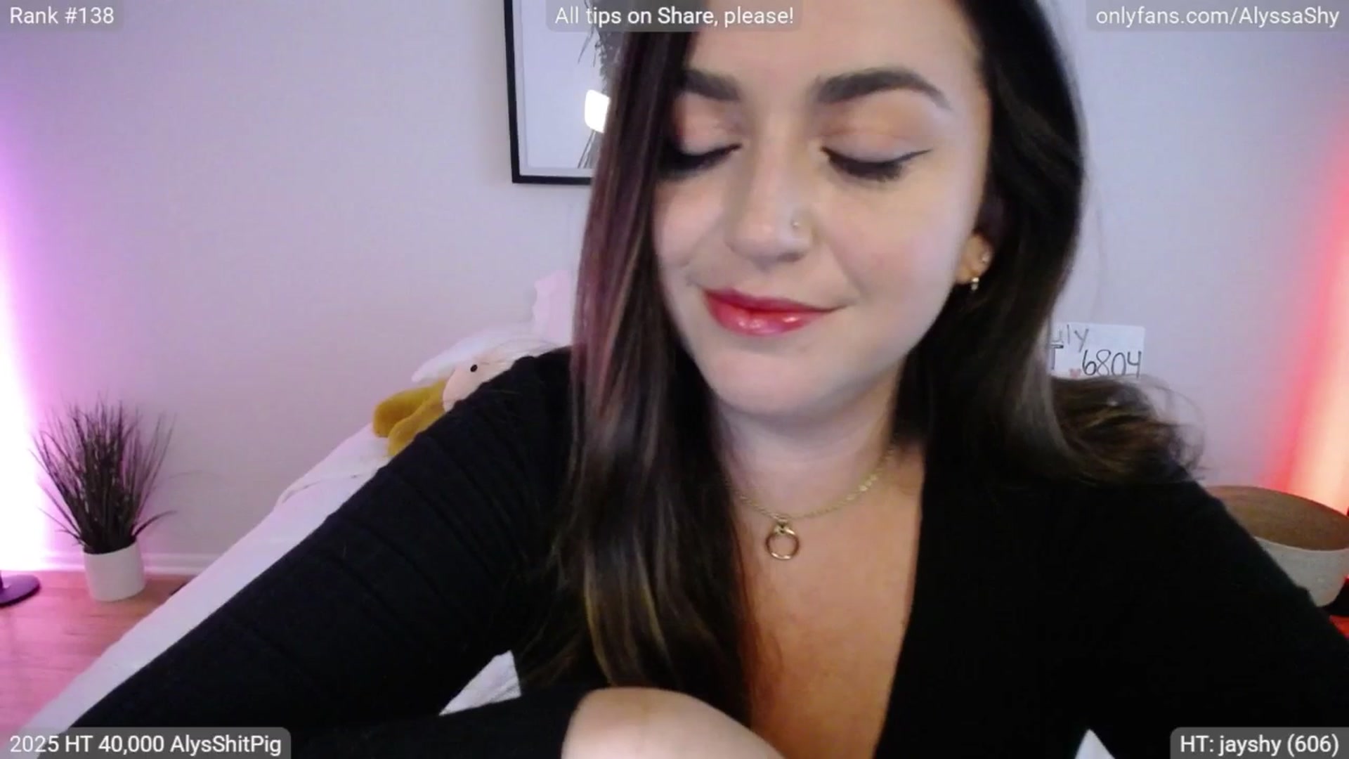 Gallery image thumbnail from AlyssaShy's myfreecams stream on, 07/17/2025, 22:55 image 17 of 20