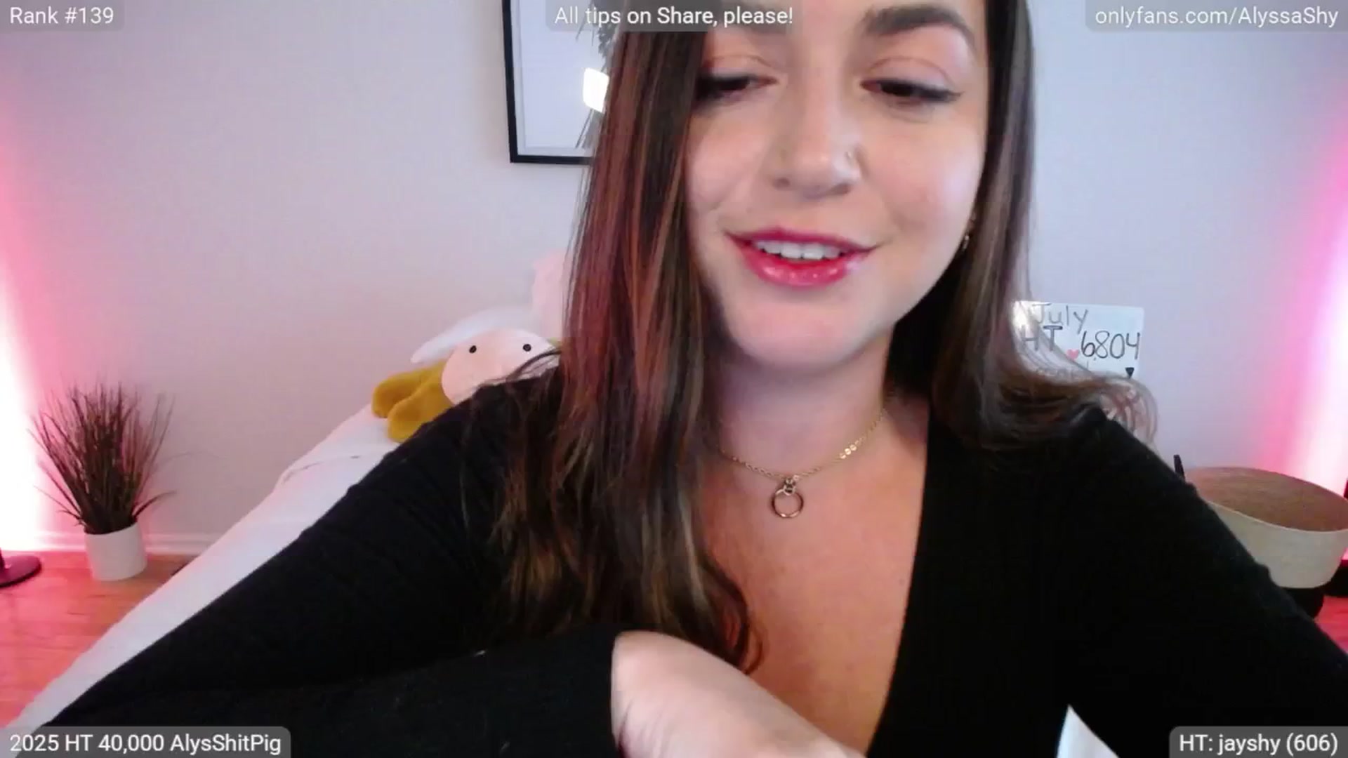 Gallery image thumbnail from AlyssaShy's myfreecams stream on, 07/17/2025, 22:55 image 4 of 20