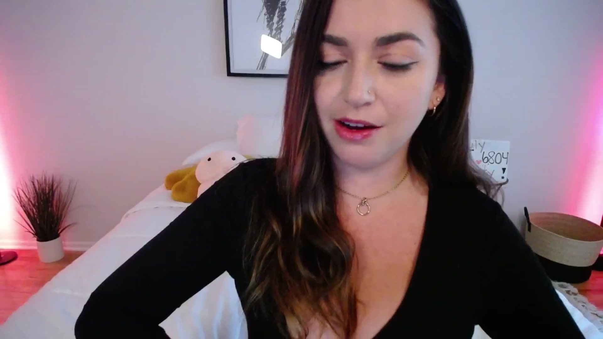 Gallery image thumbnail from AlyssaShy's myfreecams stream on, 07/17/2025, 22:55 image 13 of 20