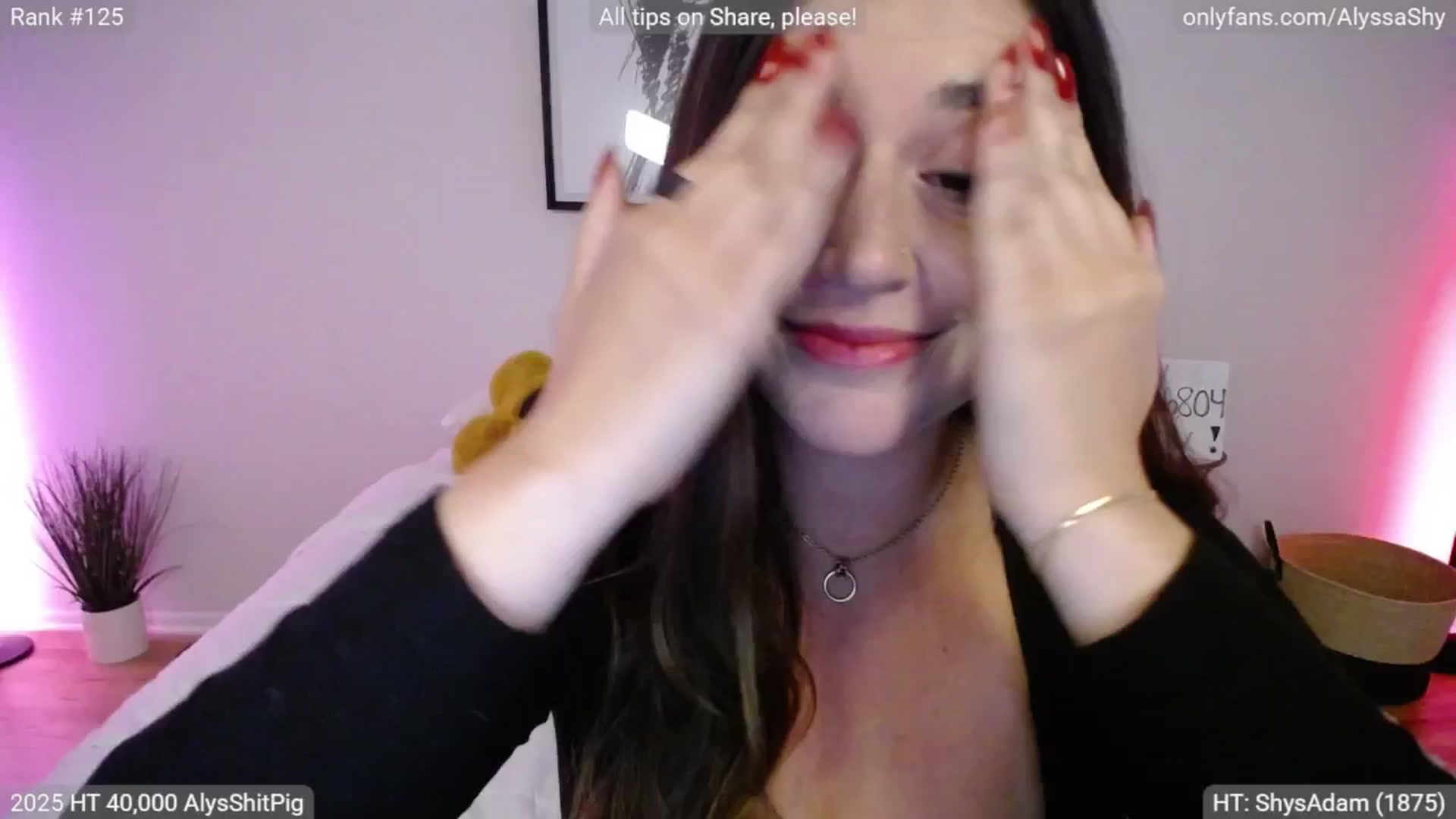 Gallery image thumbnail from AlyssaShy's myfreecams stream on, 07/18/2025, 24:08 image 15 of 20