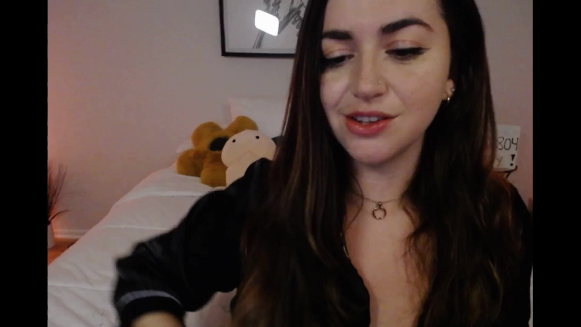 Gallery image thumbnail from AlyssaShy's myfreecams stream on, 07/20/2025, 01:55 image 20 of 20