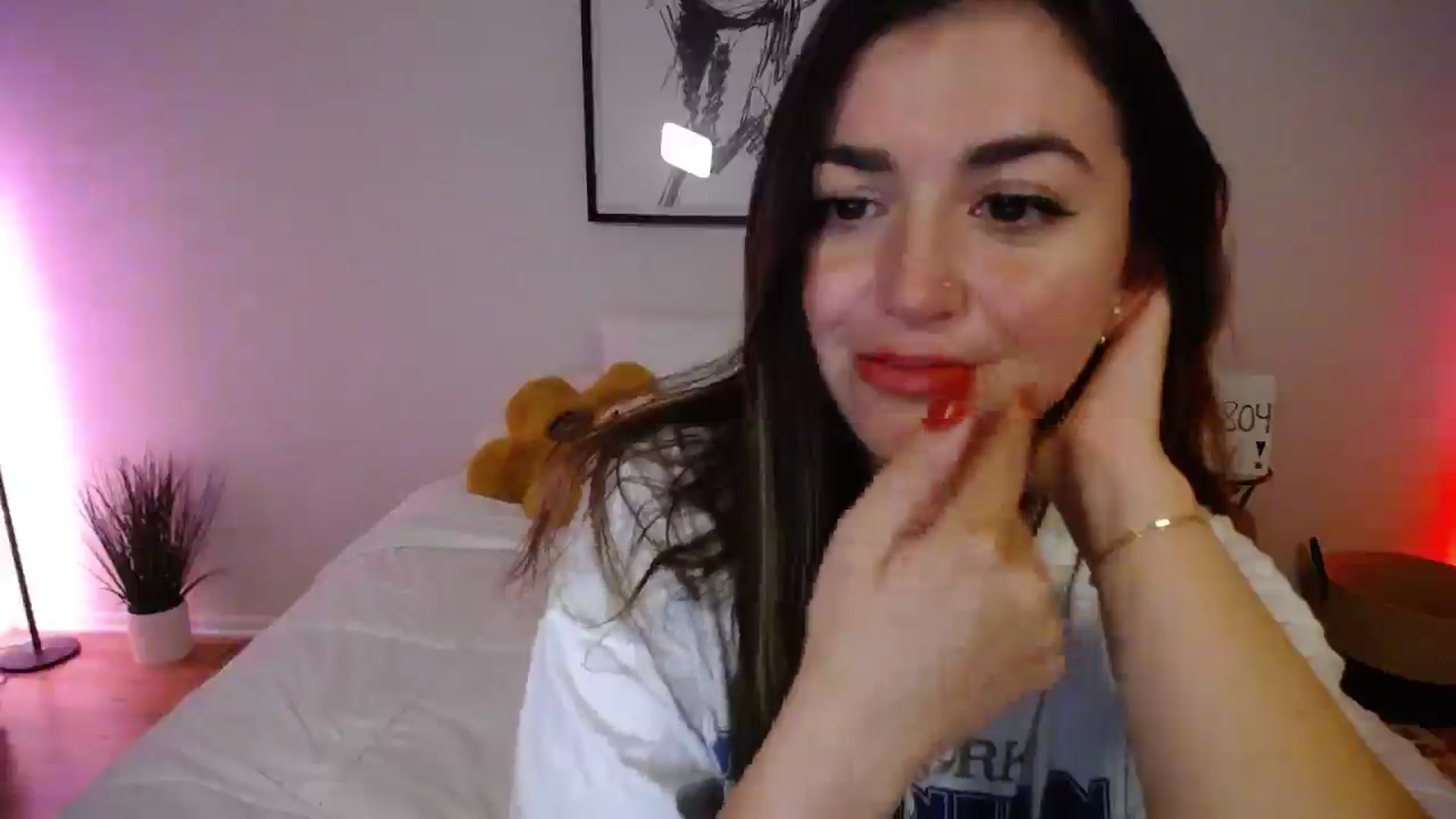 Gallery image thumbnail from AlyssaShy's myfreecams stream on, 07/24/2025, 05:27 image 18 of 20