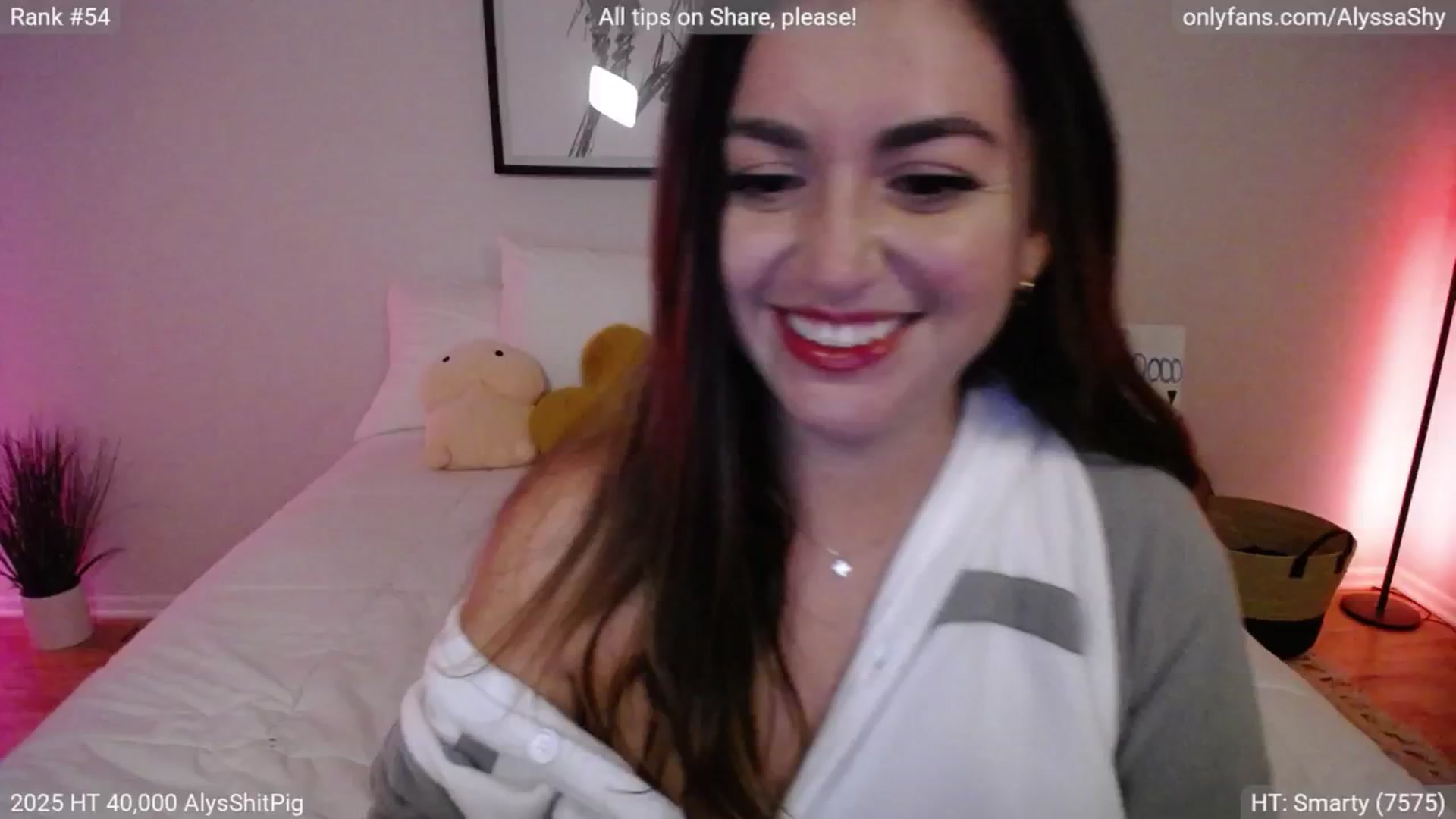 Gallery image thumbnail from AlyssaShy's myfreecams stream on, 08/01/2025, 03:19 image 17 of 20